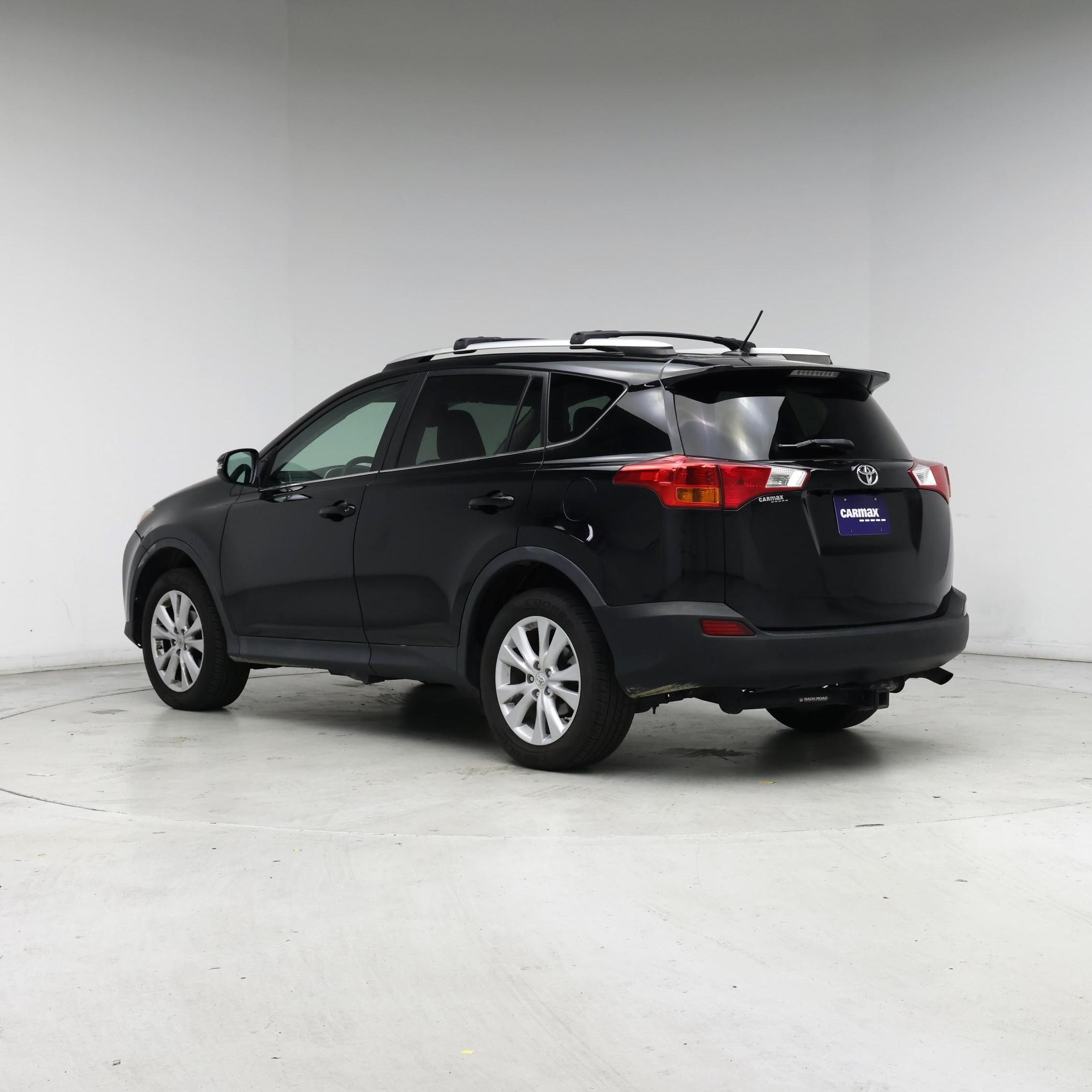 Thumbnail: 2015 Toyota RAV4 - 2