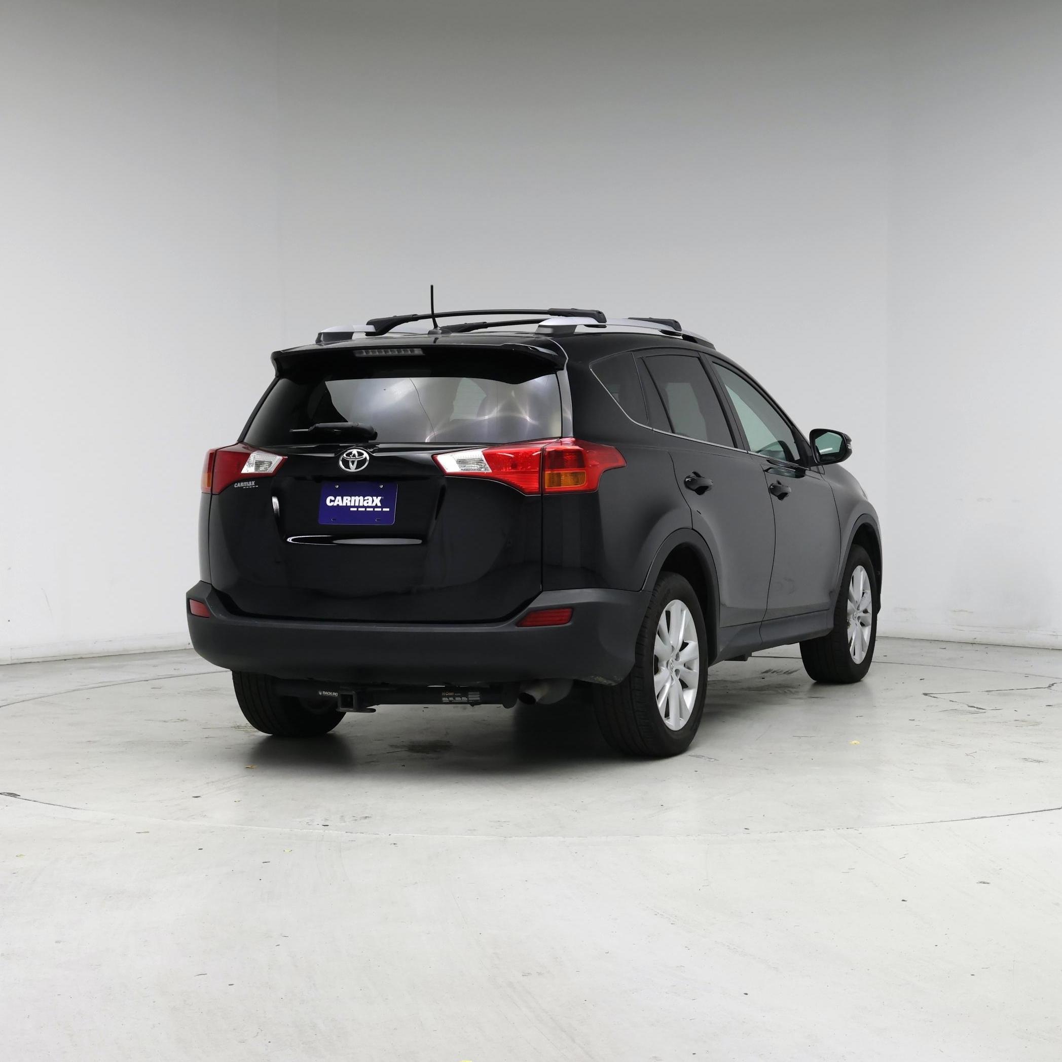 Thumbnail: 2015 Toyota RAV4 - 8
