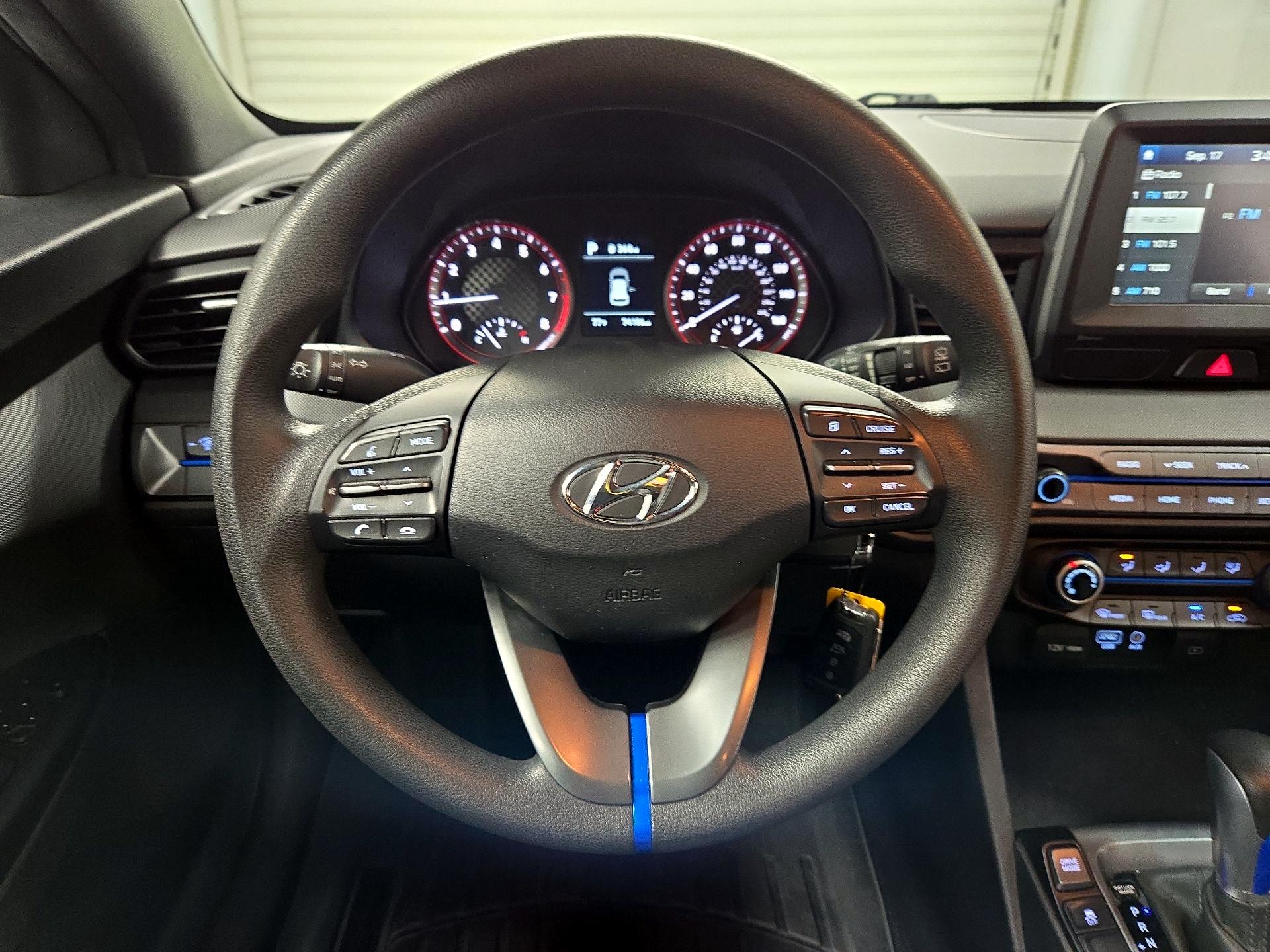 Thumbnail: 2019 Hyundai Veloster - 10