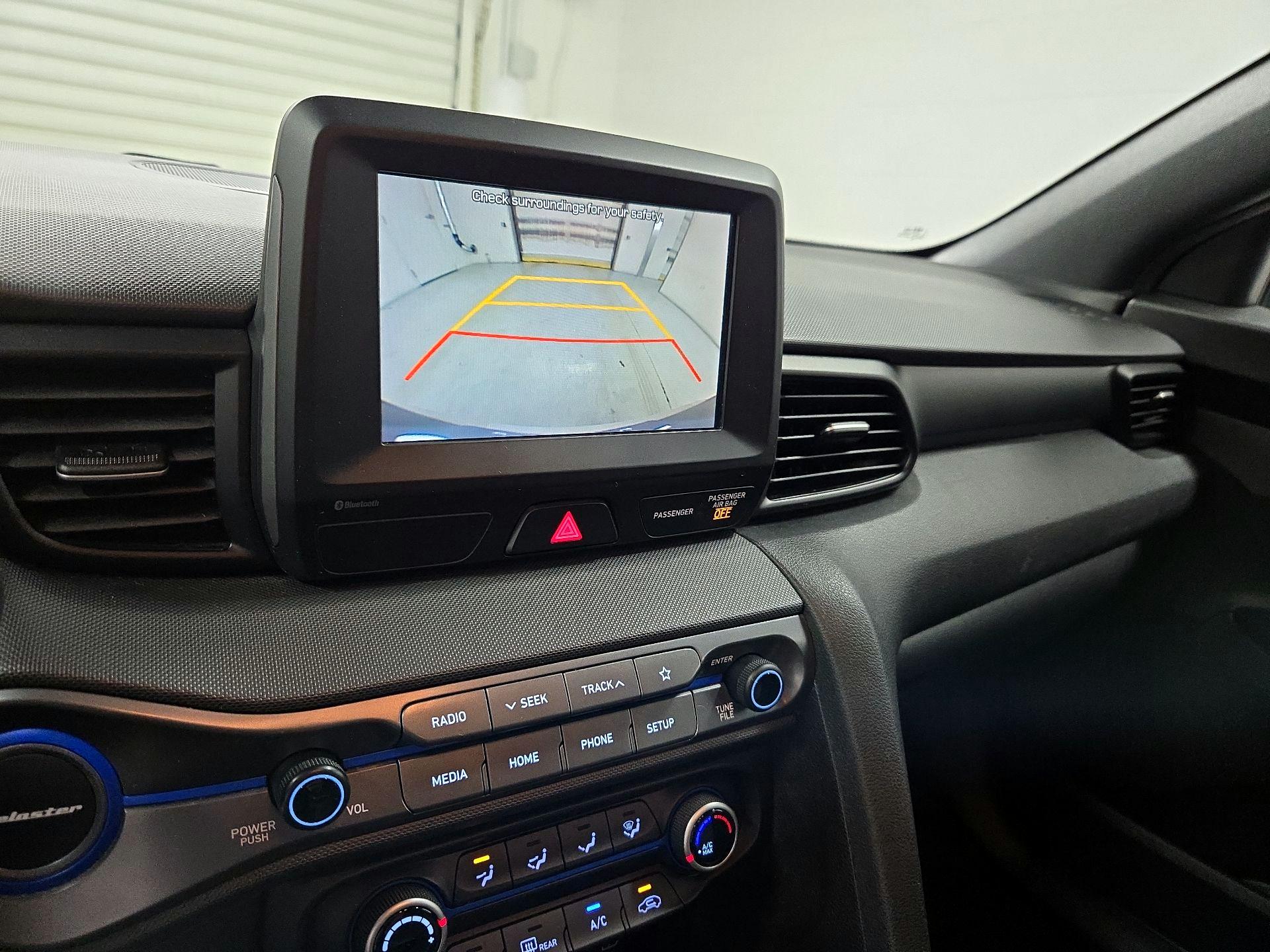 Thumbnail: 2019 Hyundai Veloster - 14