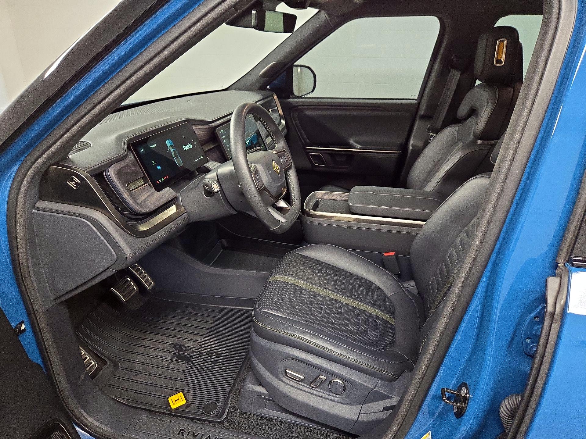 Thumbnail: 2022 Rivian R1T - 11