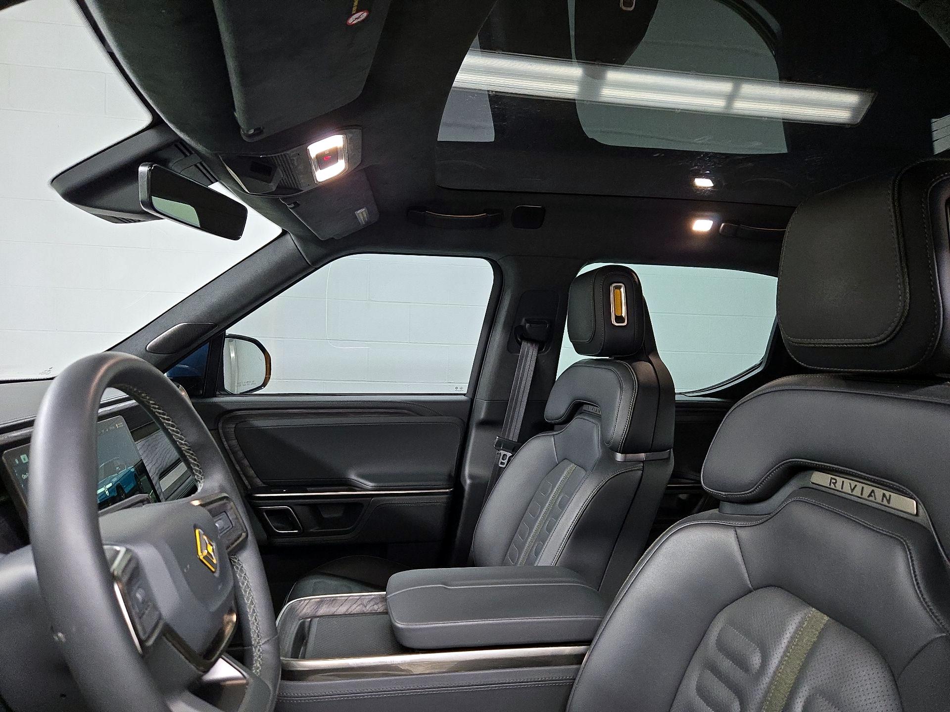Thumbnail: 2022 Rivian R1T - 19