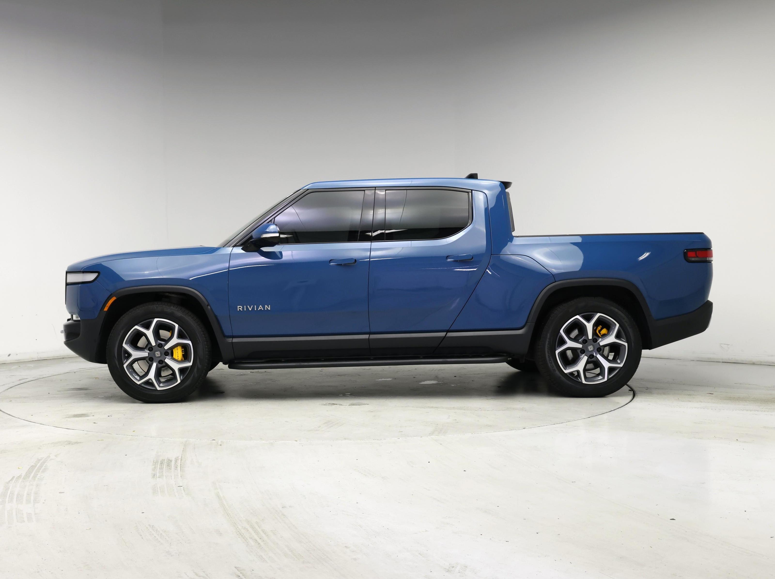 Thumbnail: 2022 Rivian R1T - 3