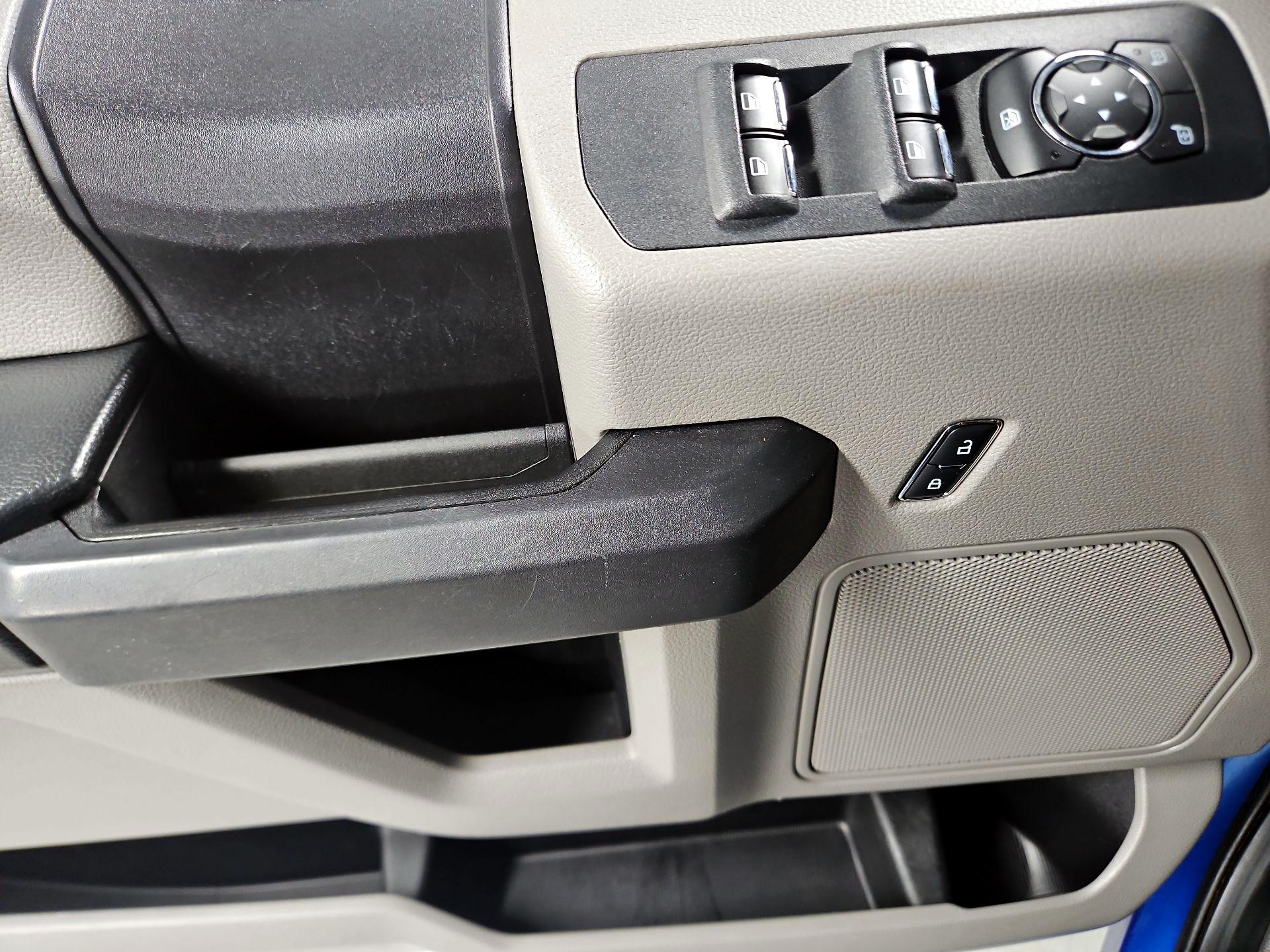 Thumbnail: 2016 Ford F-150 - 12