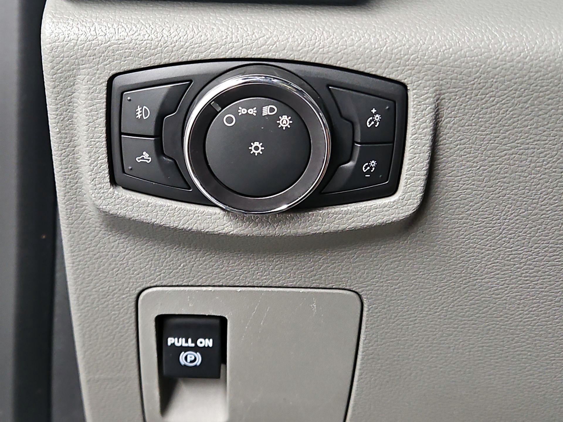 Thumbnail: 2016 Ford F-150 - 13