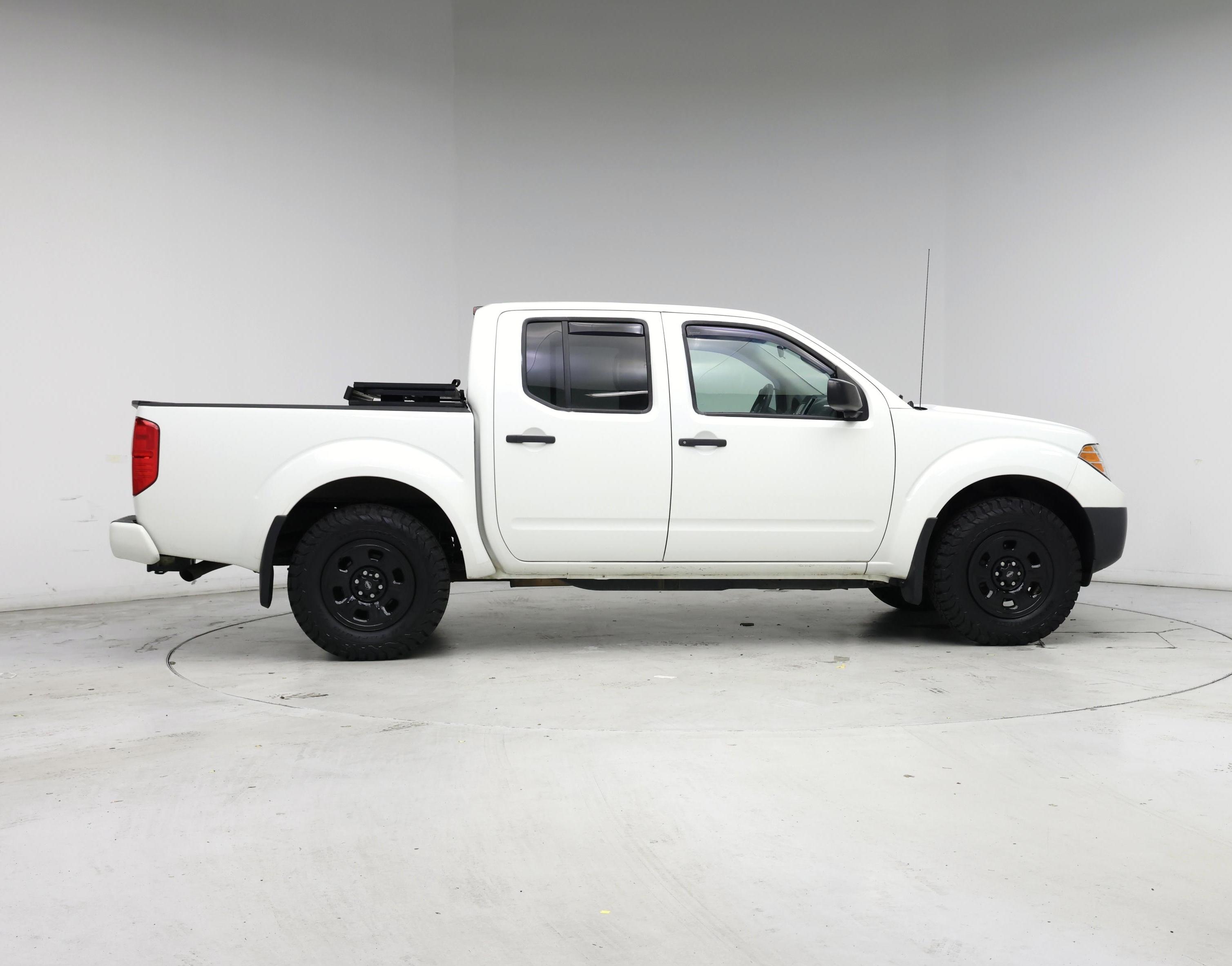 Thumbnail: 2017 Nissan Frontier - 7