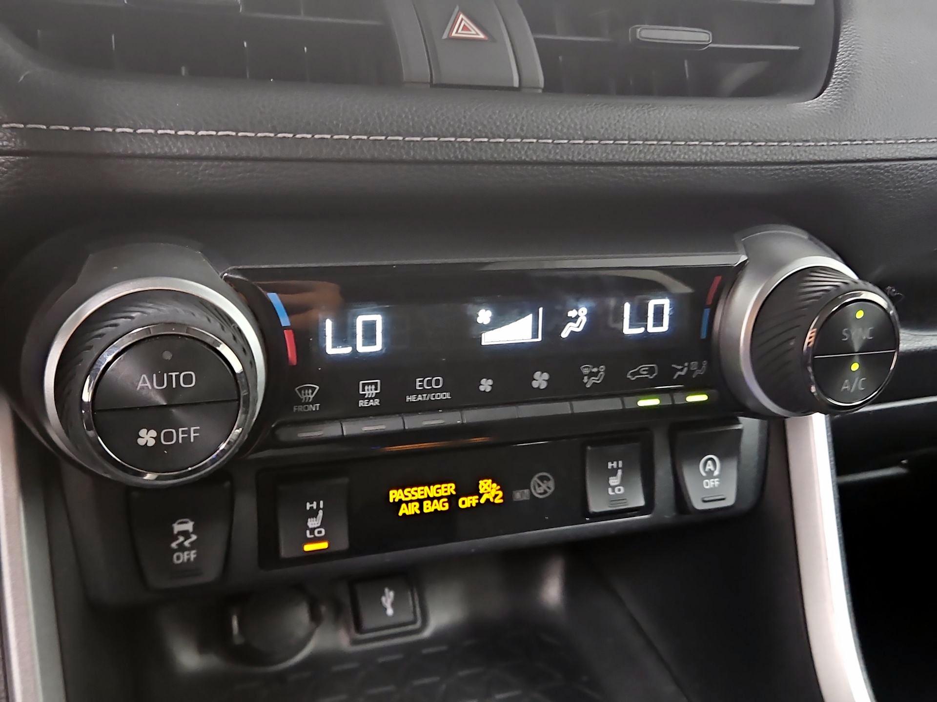 Thumbnail: 2022 Toyota RAV4 - 16