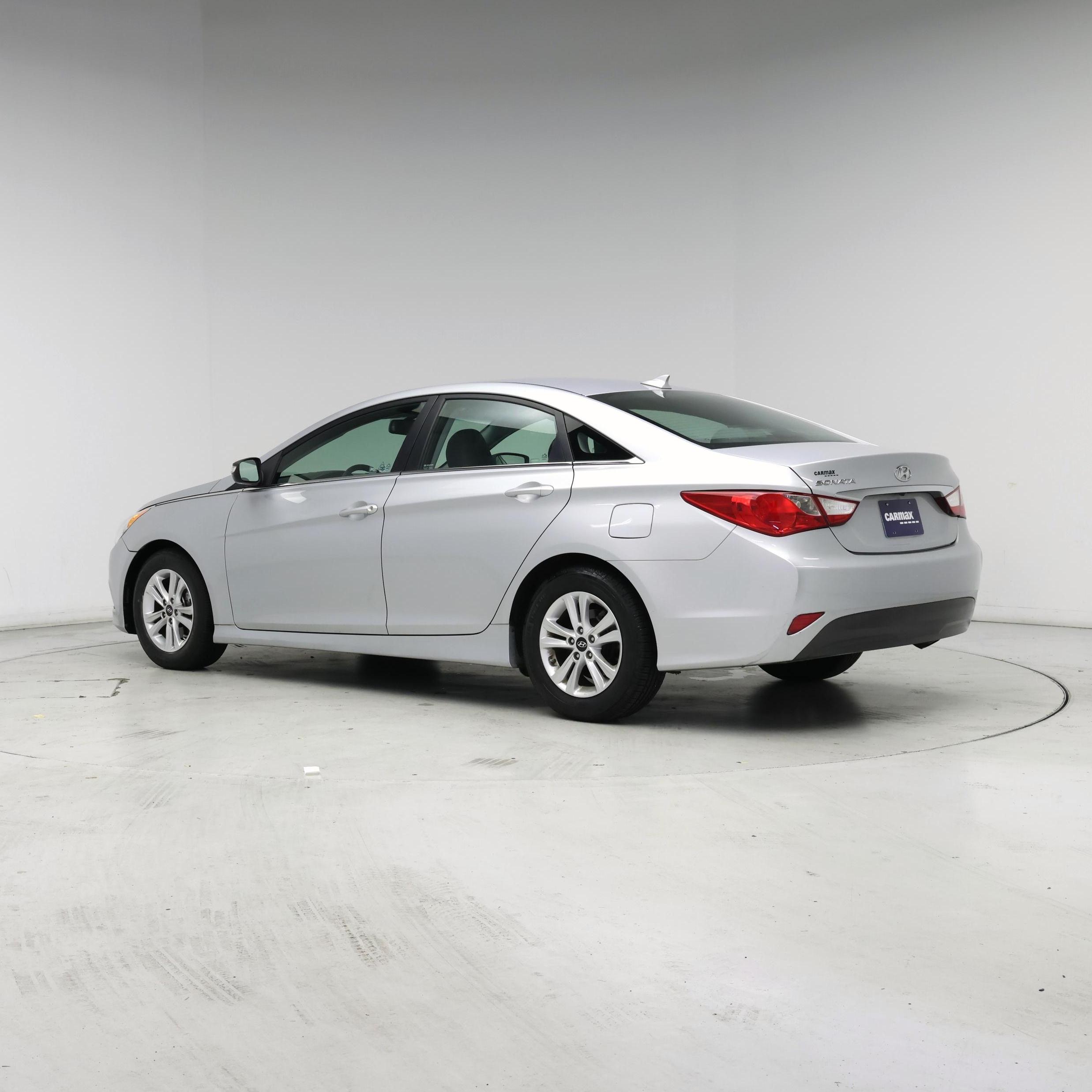 Thumbnail: 2014 Hyundai Sonata - 2