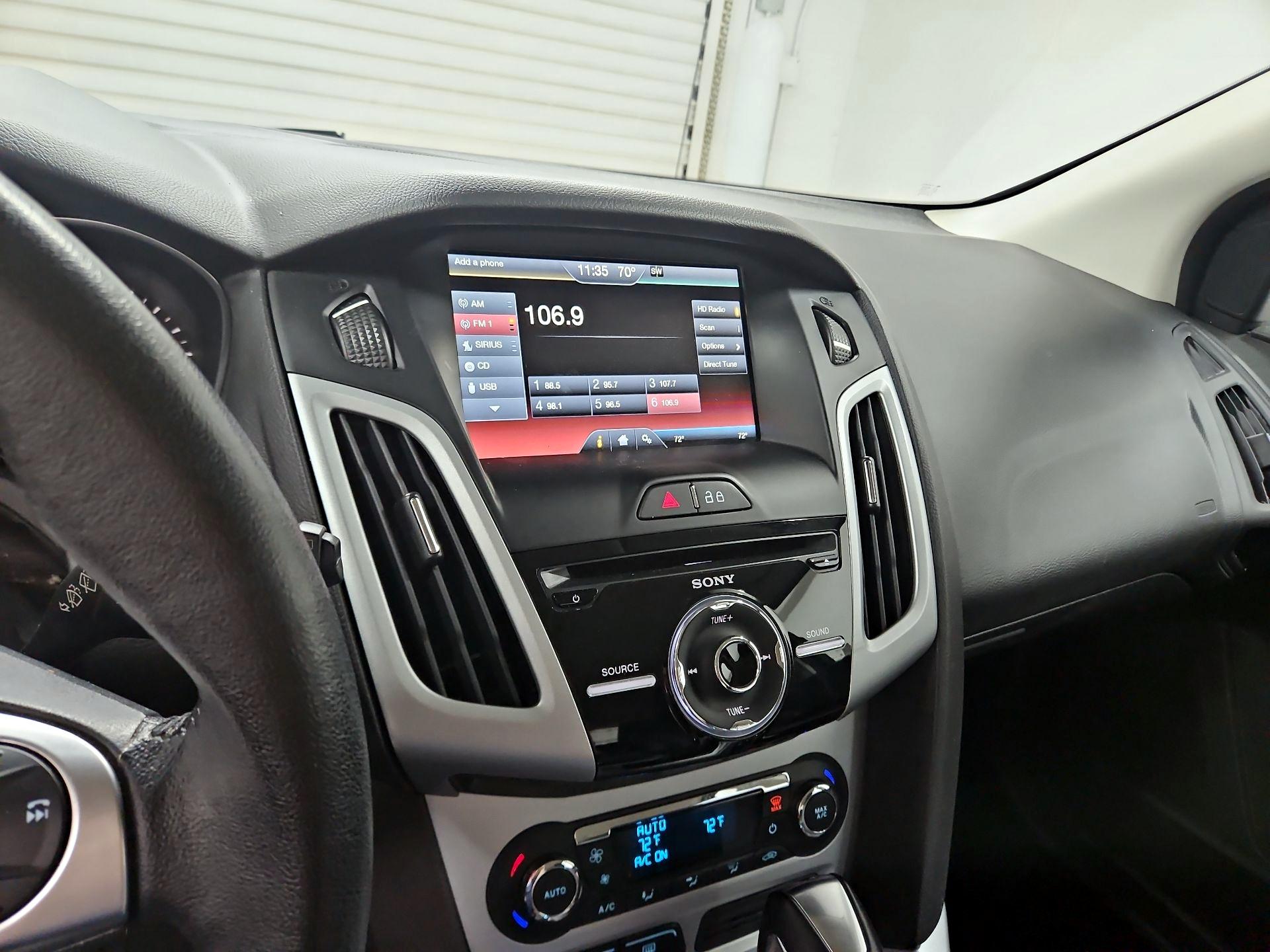 Thumbnail: 2014 Ford Focus - 14