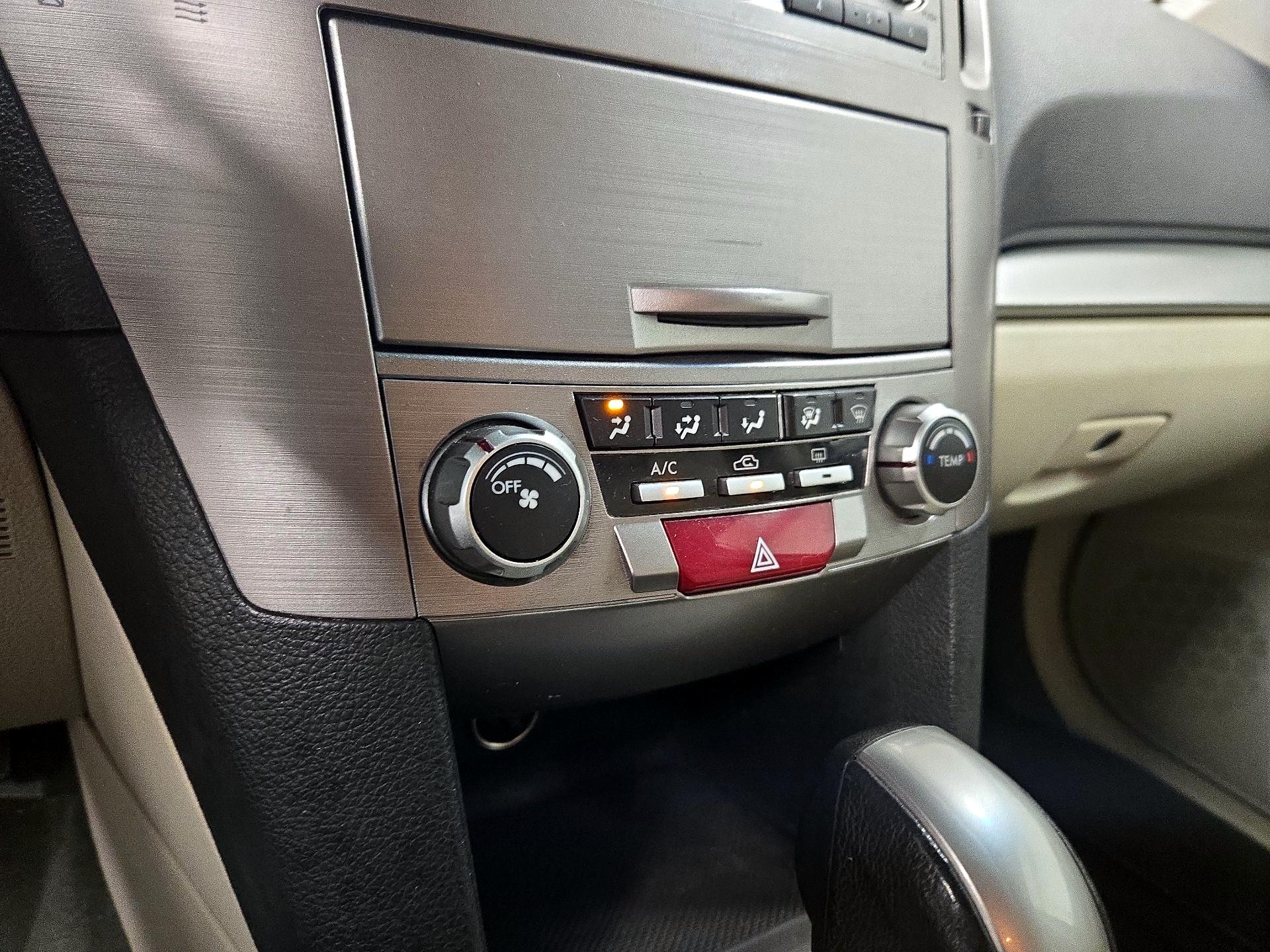 Thumbnail: 2014 Subaru Outback - 16