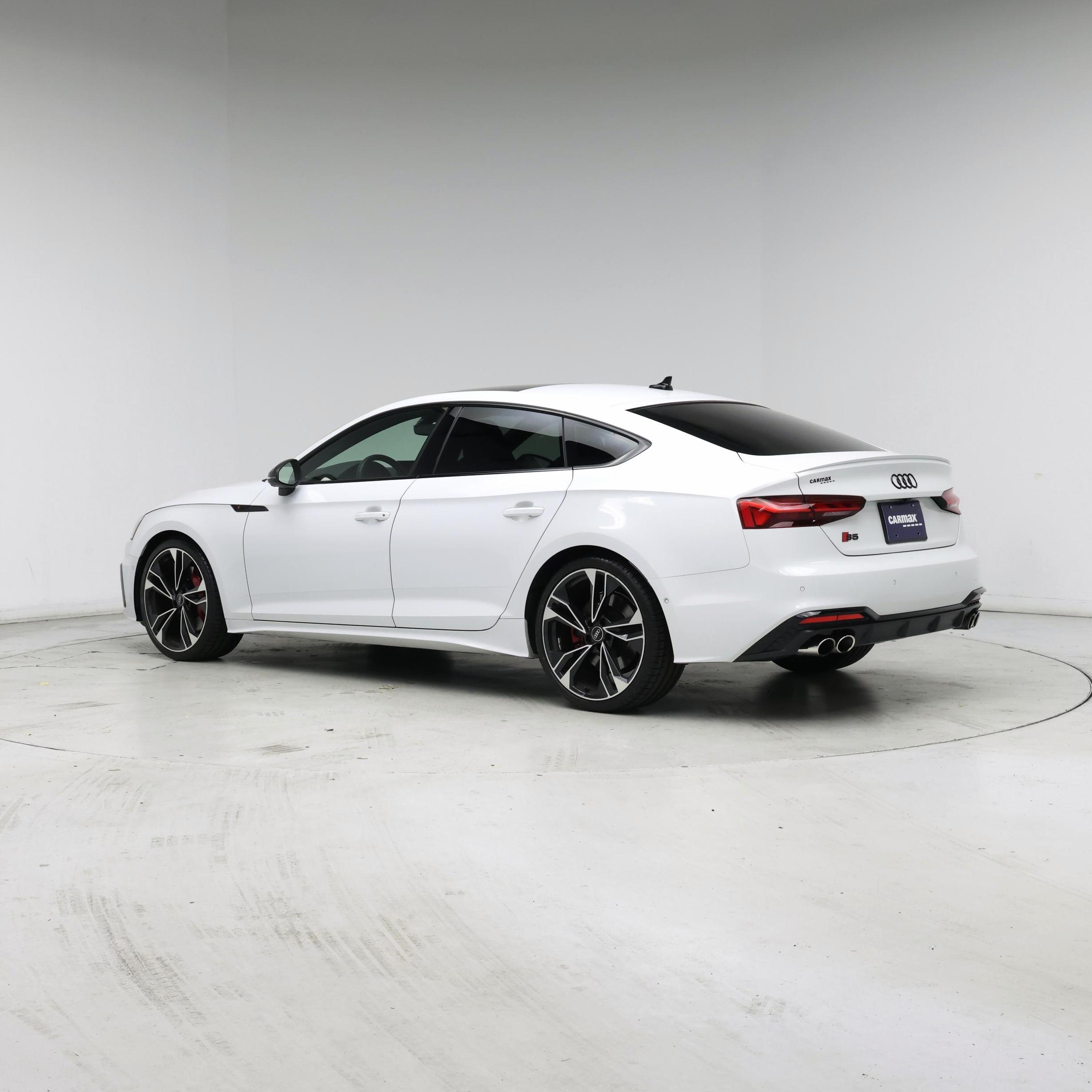 Thumbnail: 2022 Audi S5 - 2