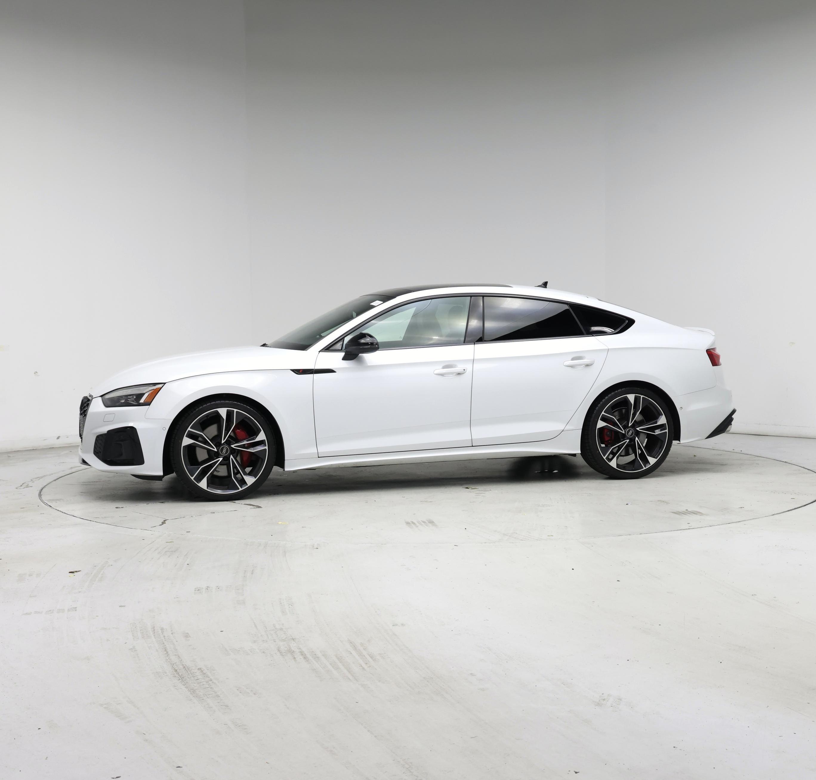 Thumbnail: 2022 Audi S5 - 3