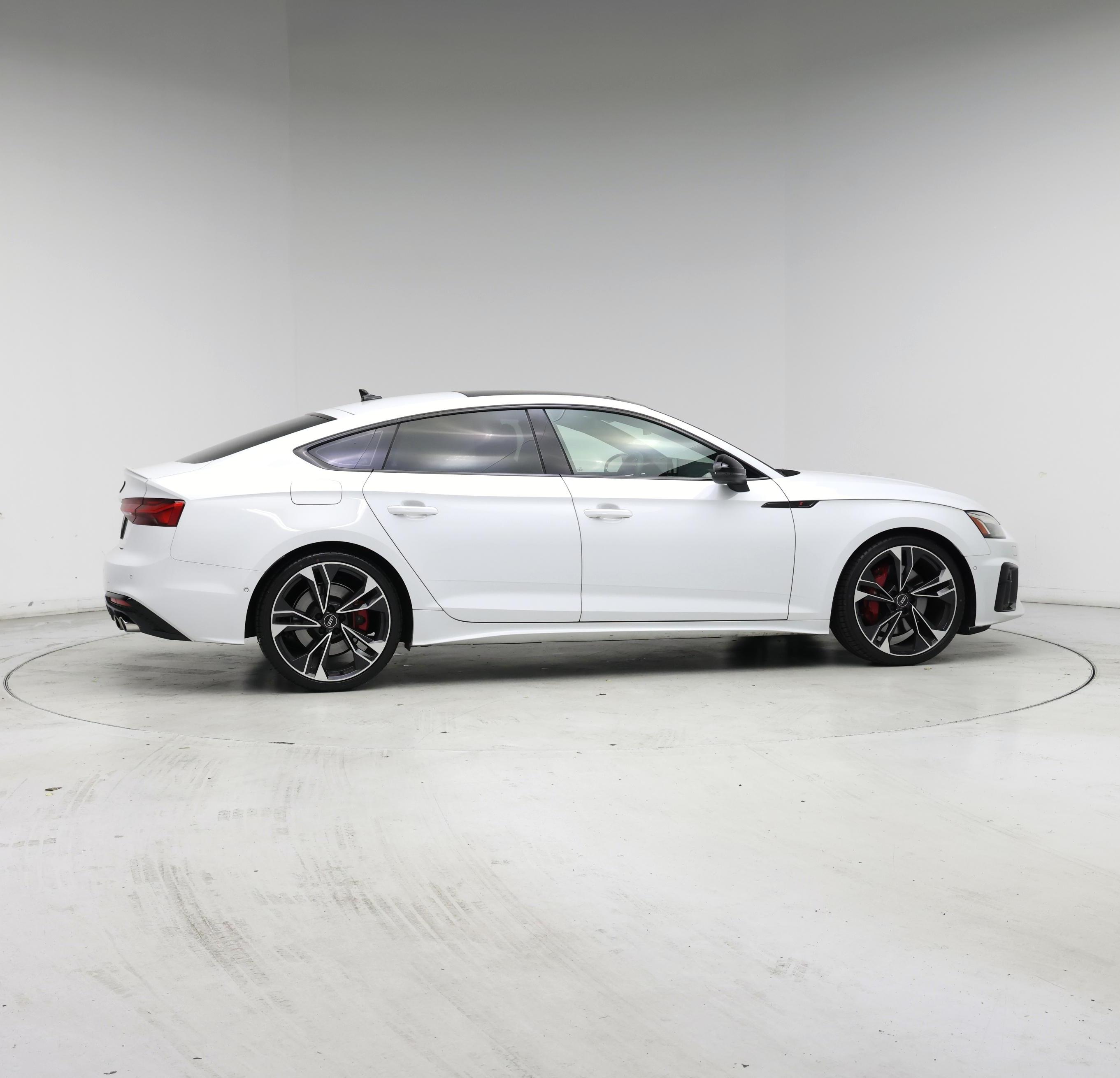Thumbnail: 2022 Audi S5 - 7