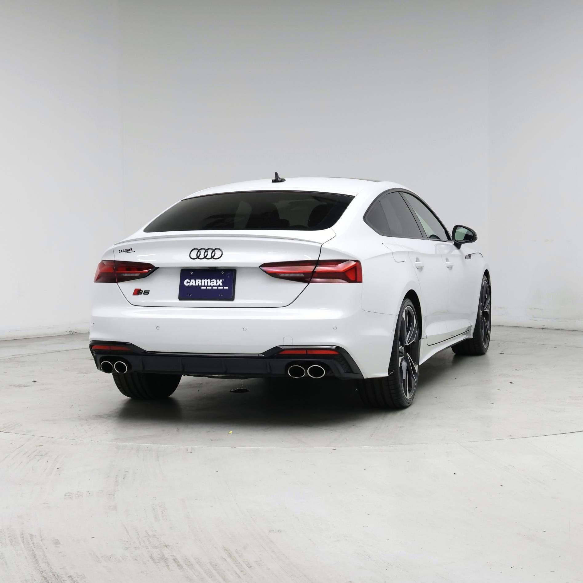 Thumbnail: 2022 Audi S5 - 8