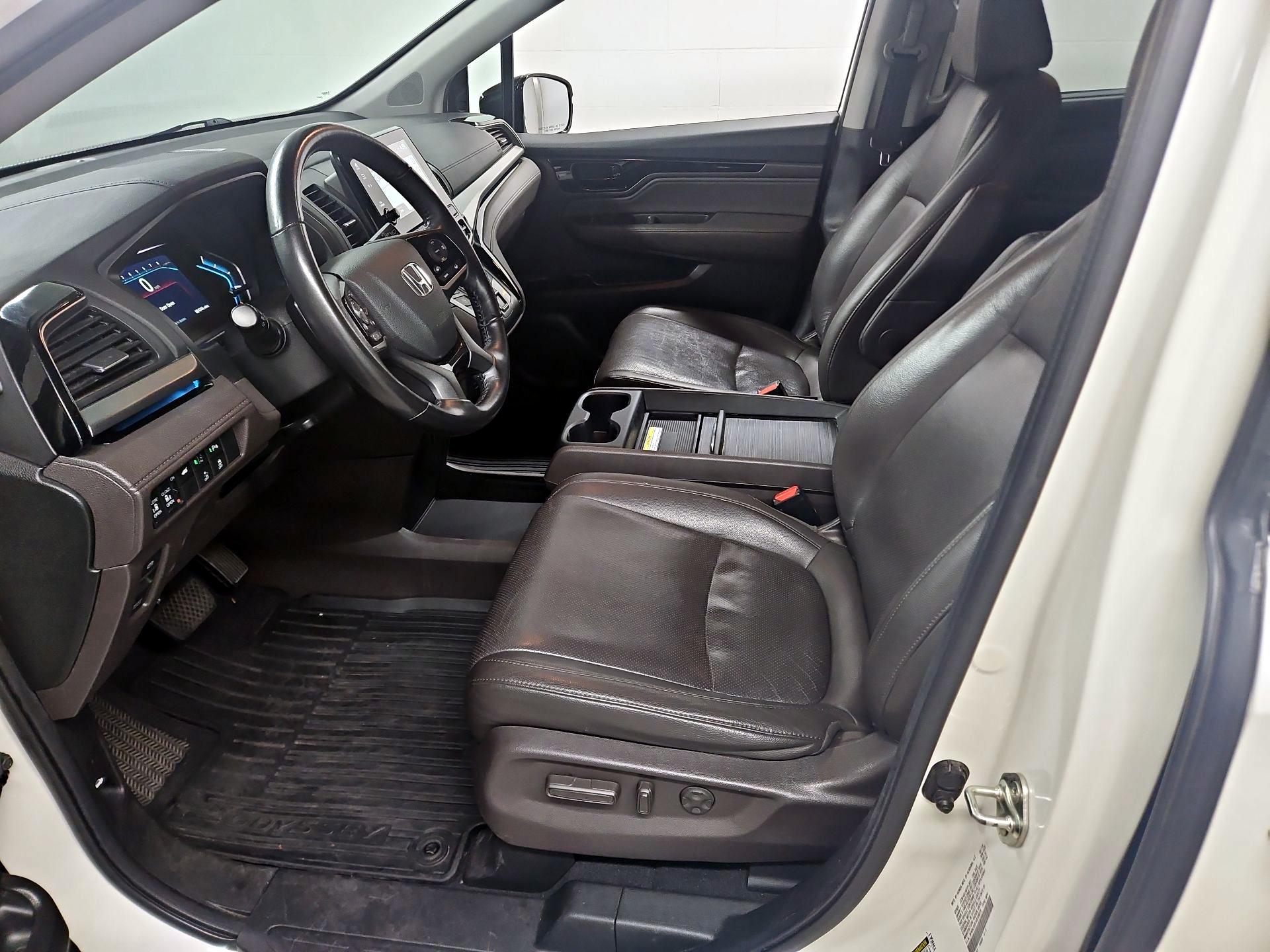 Thumbnail: 2019 Honda Odyssey - 11