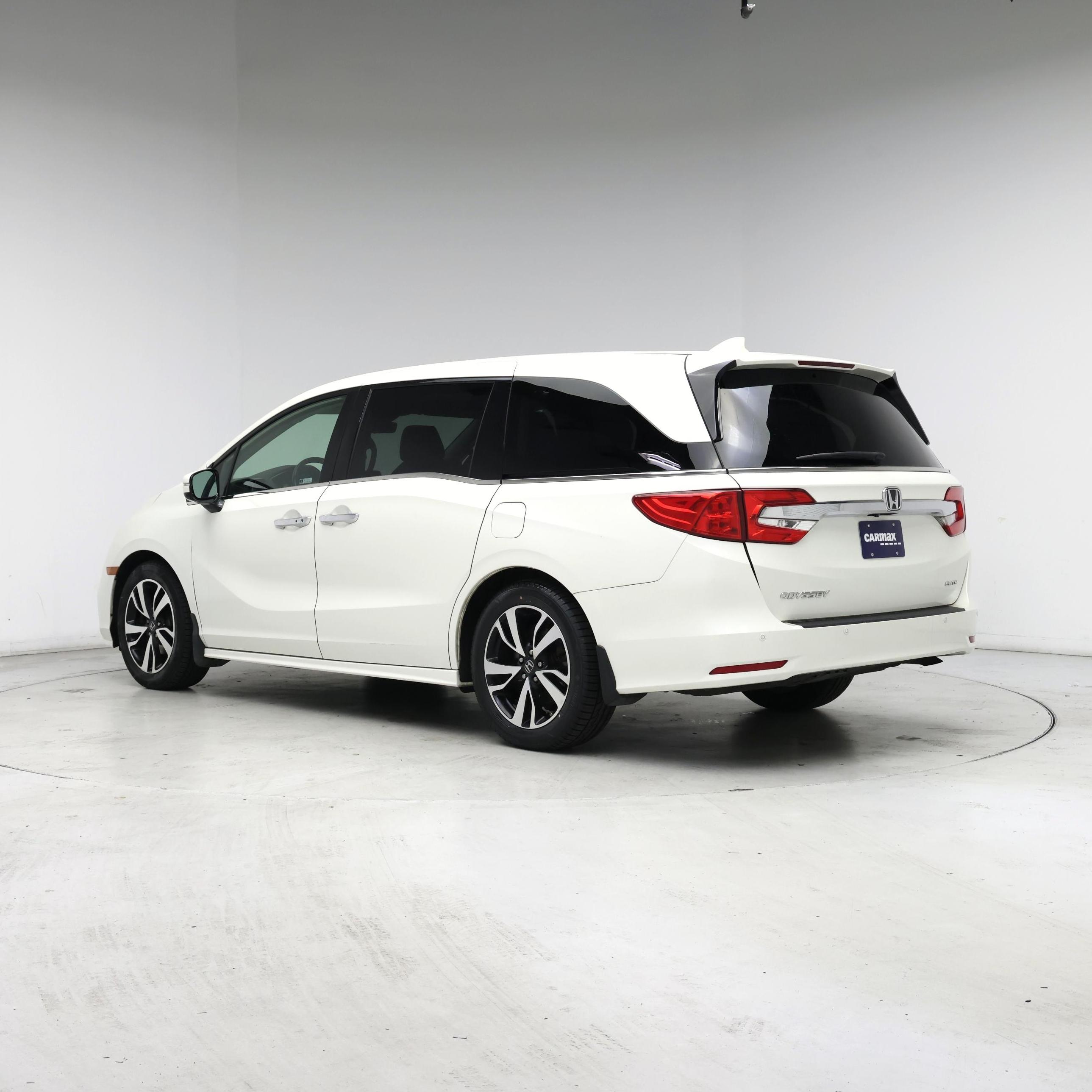 Thumbnail: 2019 Honda Odyssey - 2