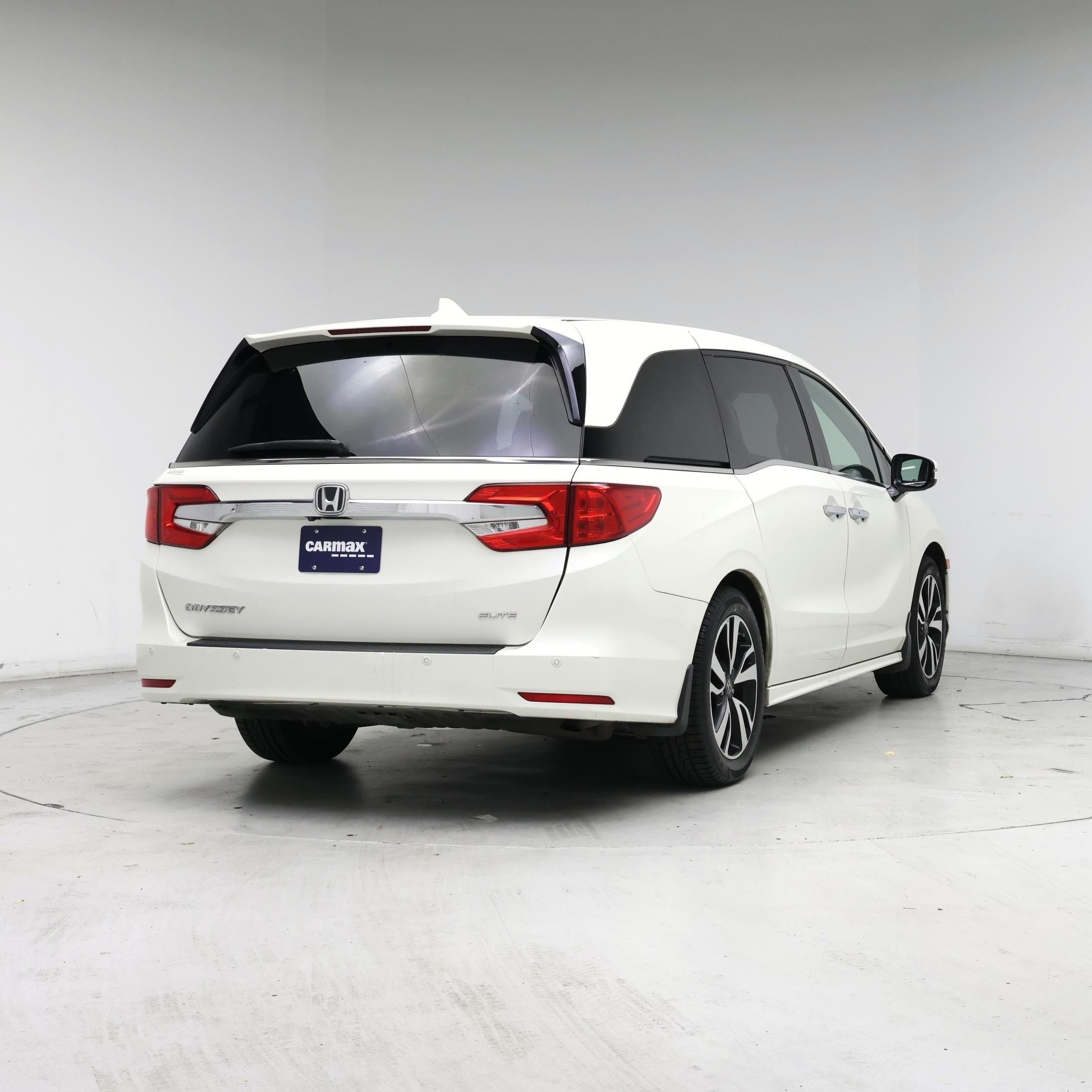 Thumbnail: 2019 Honda Odyssey - 8