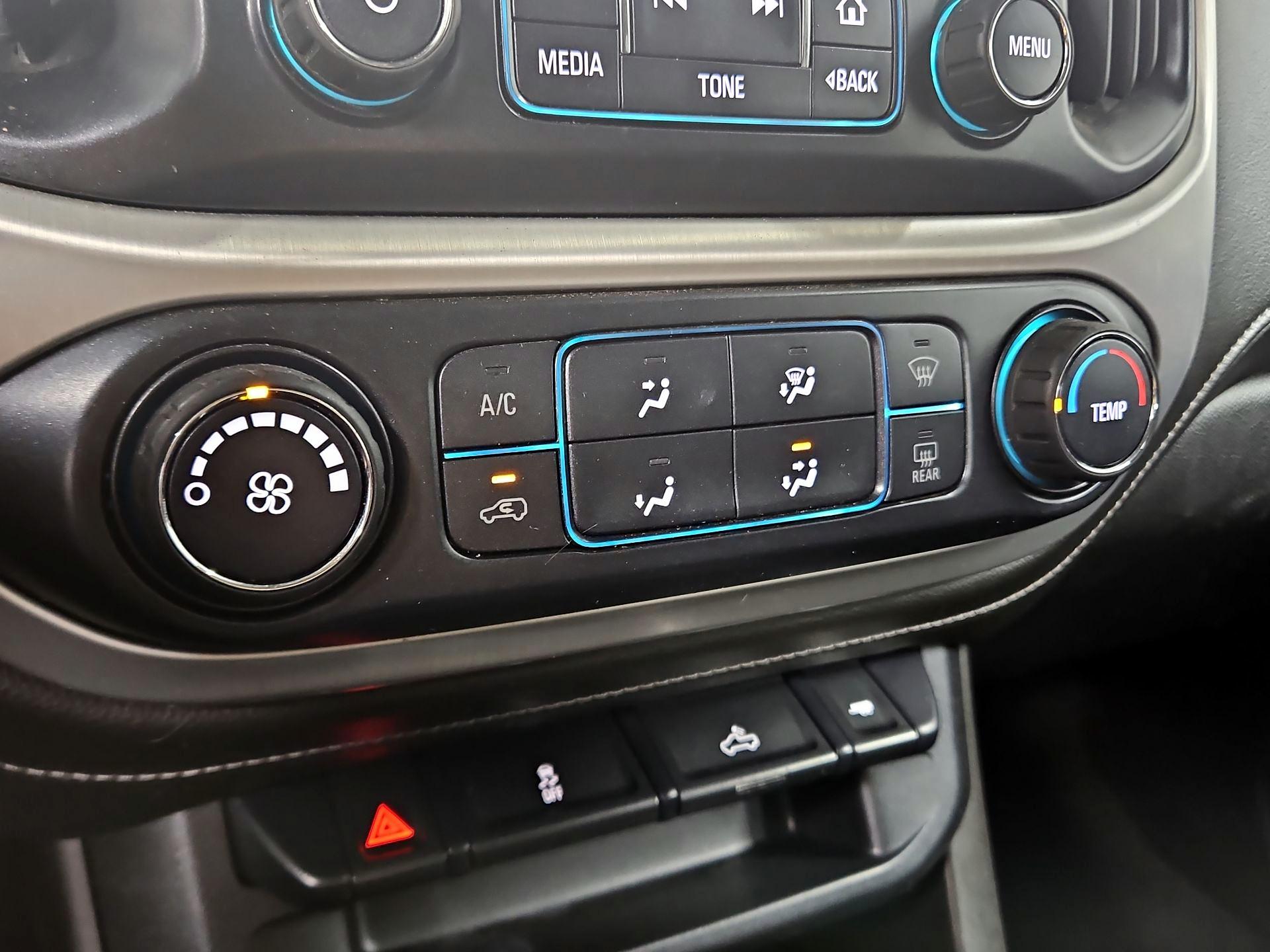 Thumbnail: 2018 GMC Canyon - 16