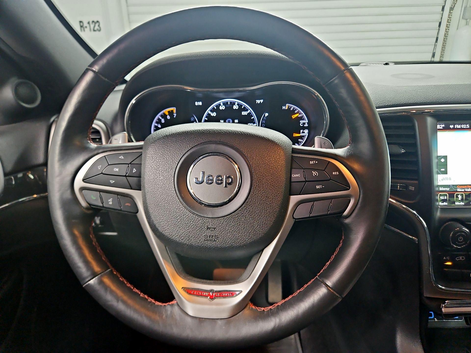 Thumbnail: 2018 Jeep Grand Cherokee - 10