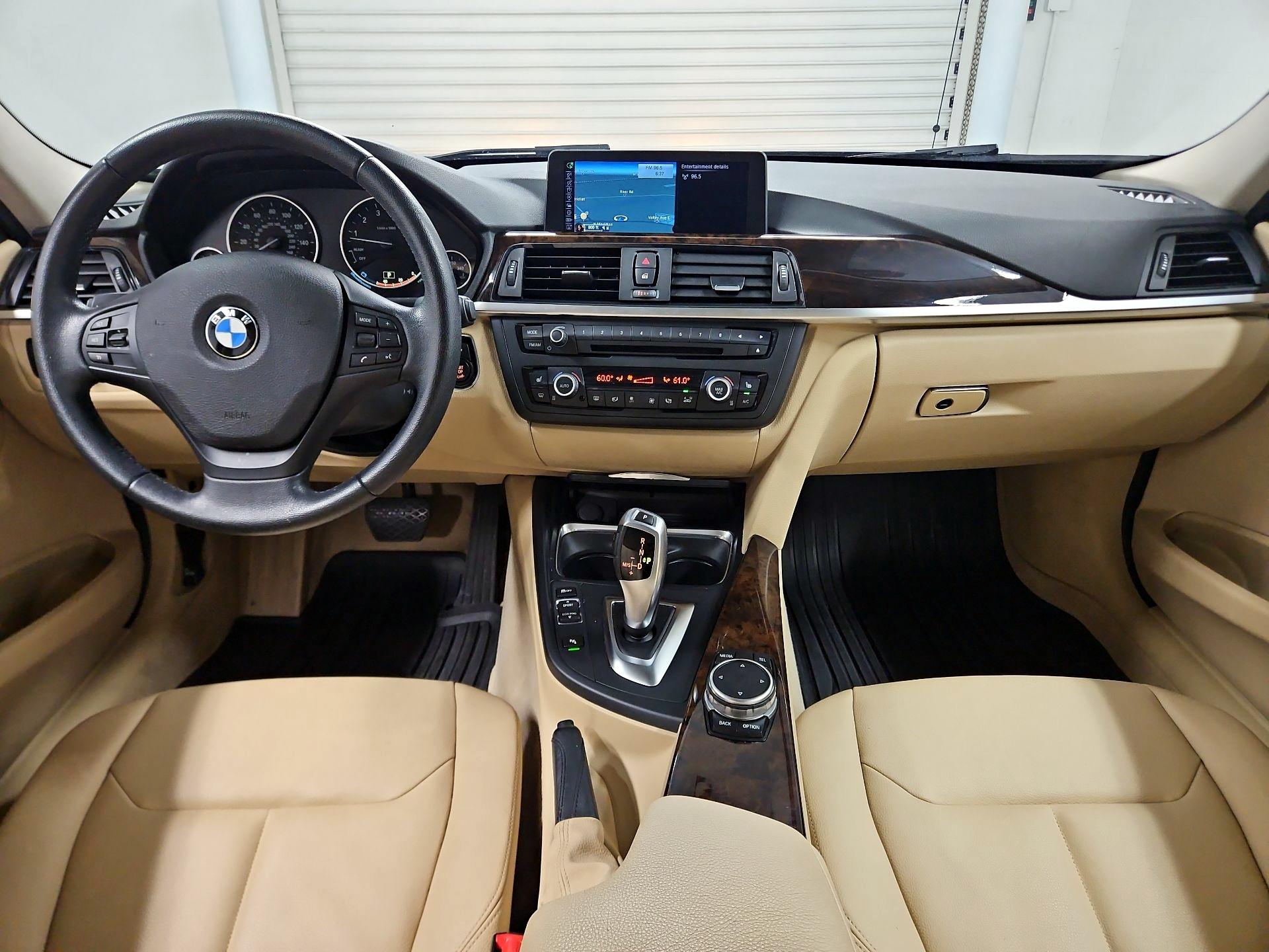 Thumbnail: 2015 BMW 3 Series - 9