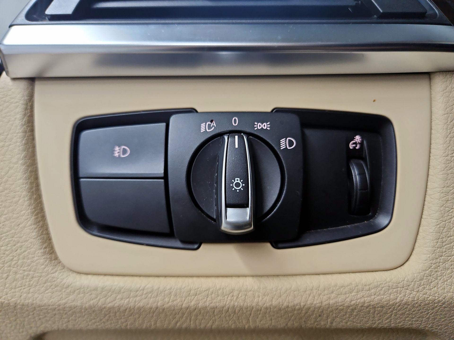 Thumbnail: 2015 BMW 3 Series - 13