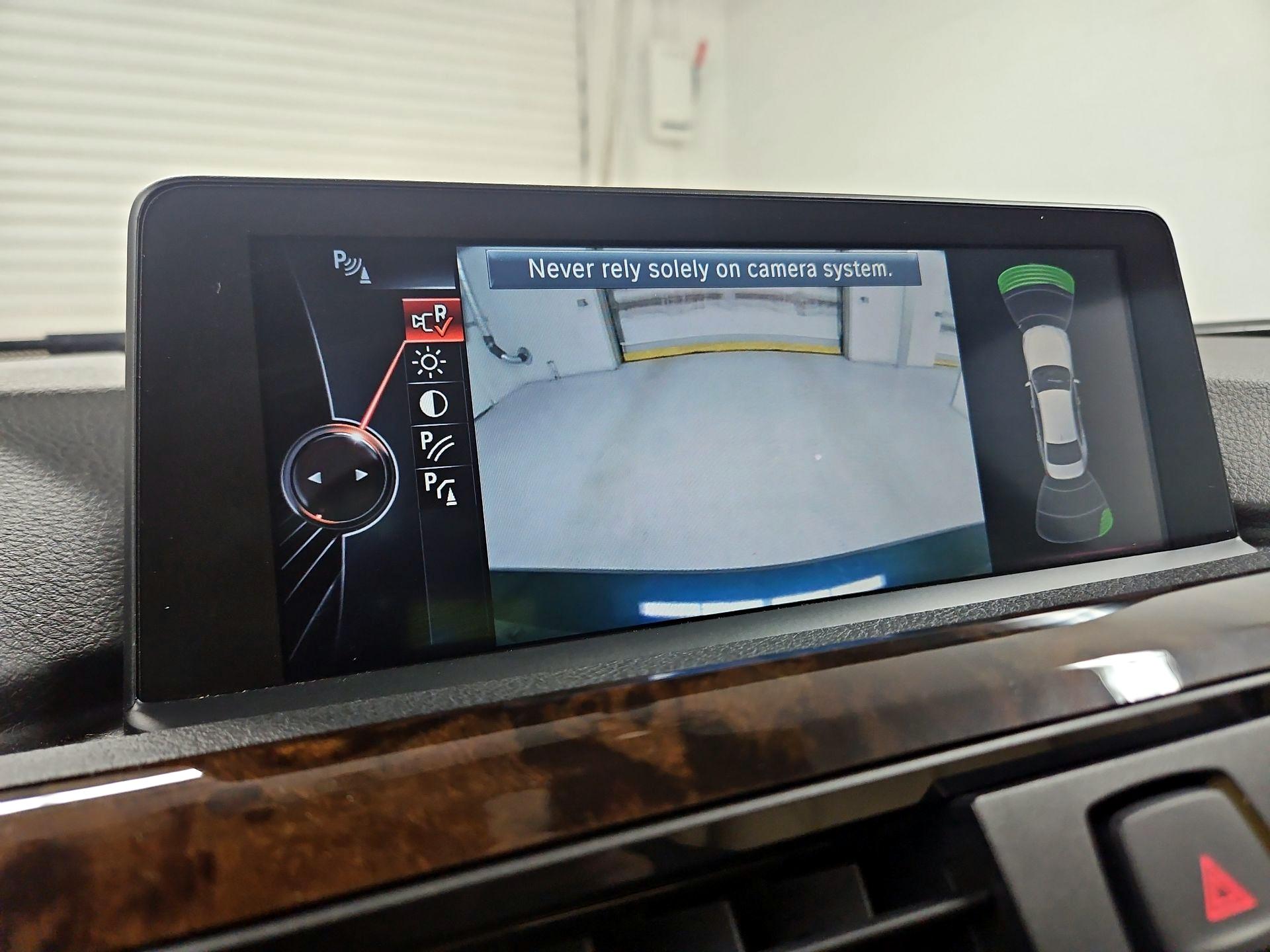 Thumbnail: 2015 BMW 3 Series - 15