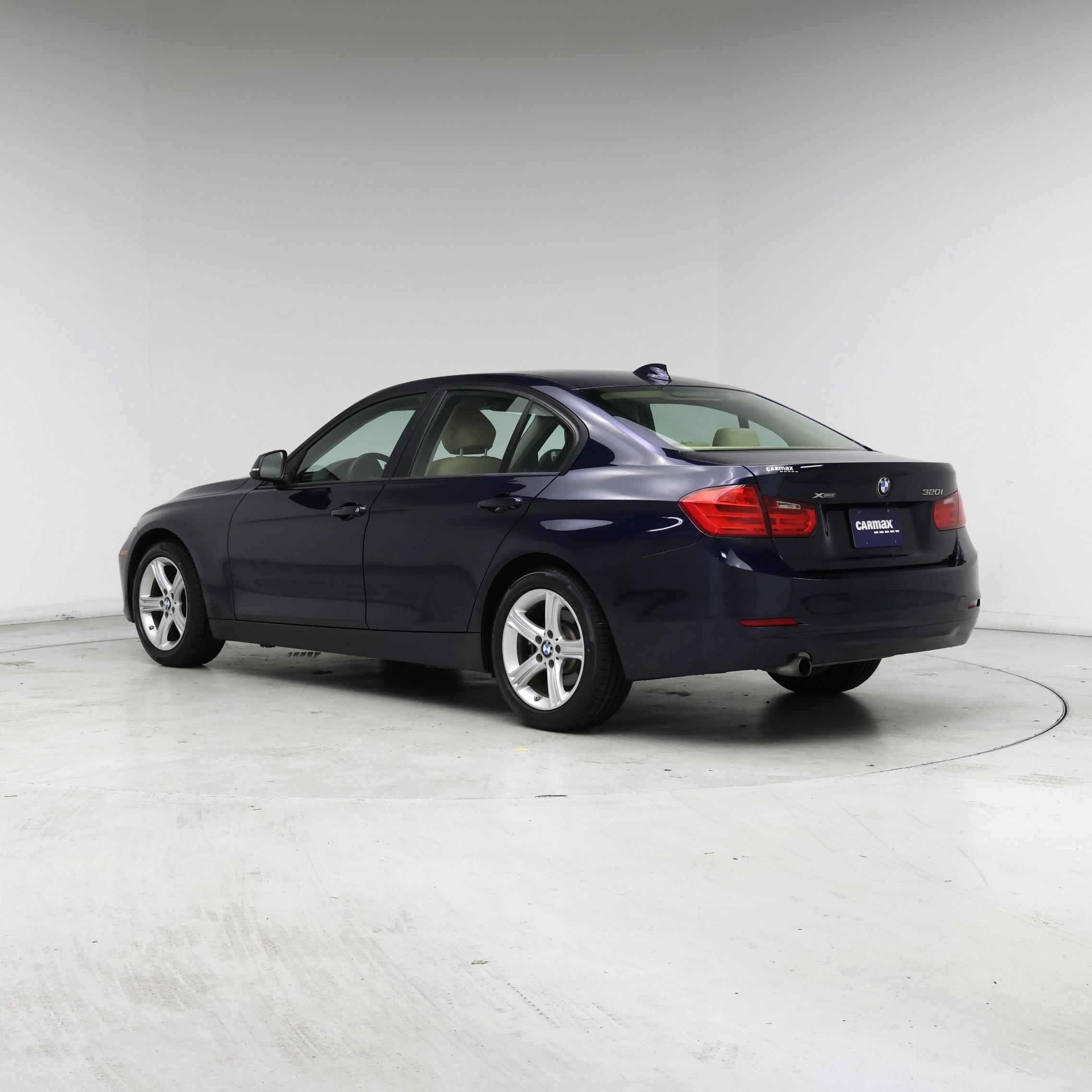 Thumbnail: 2015 BMW 3 Series - 2