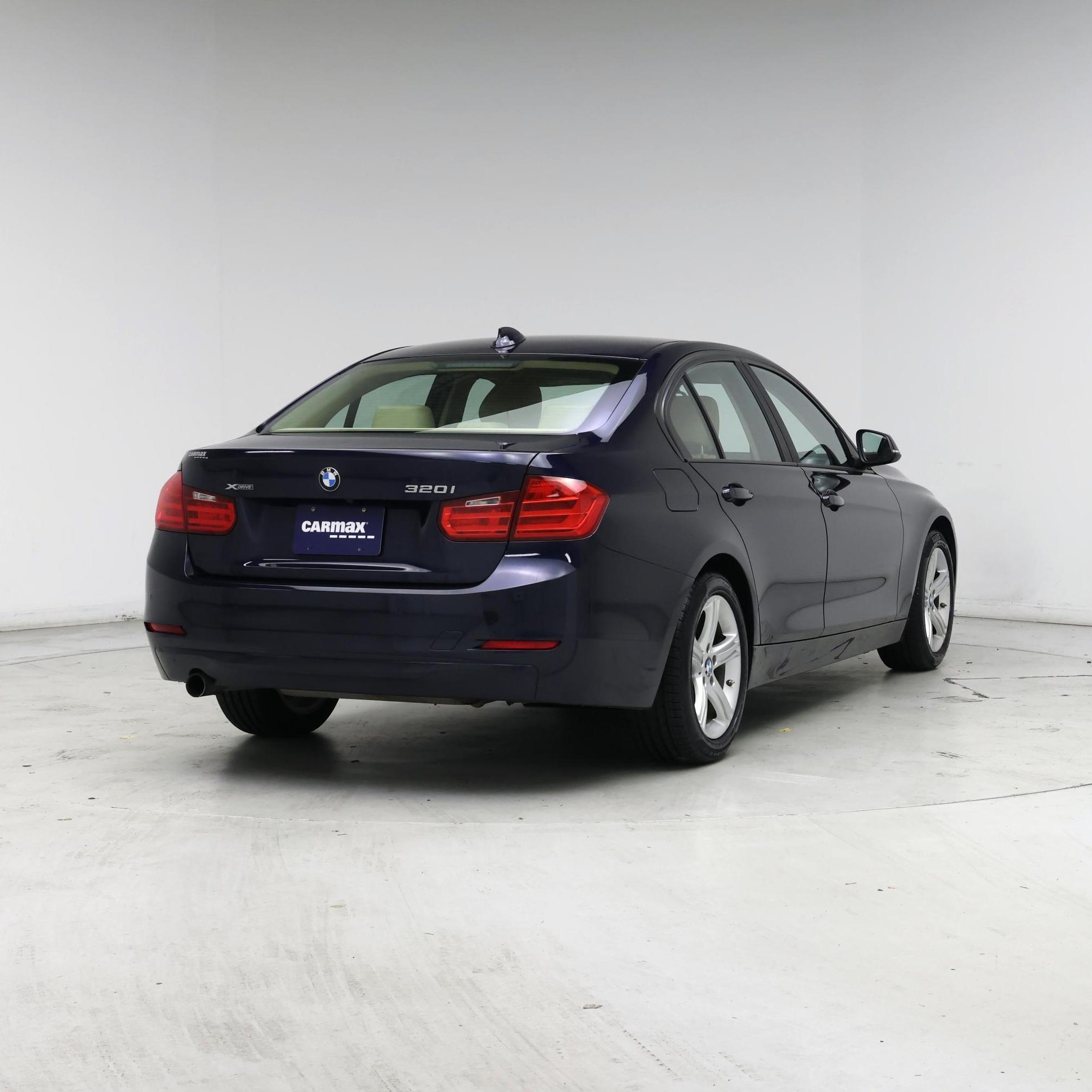 Thumbnail: 2015 BMW 3 Series - 8