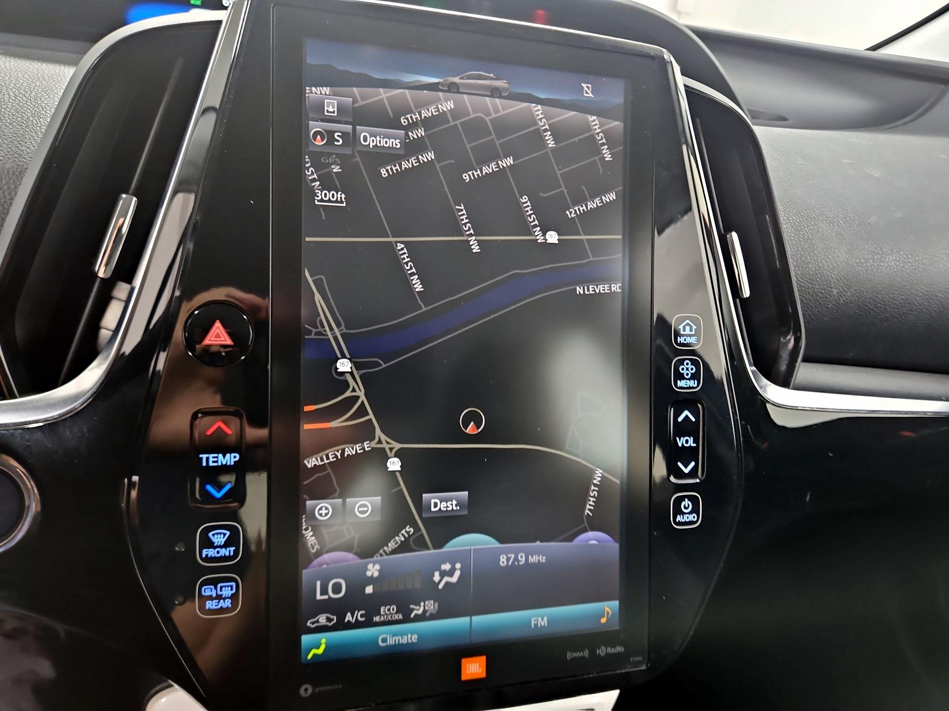 Thumbnail: 2017 Toyota Prius Prime - 14