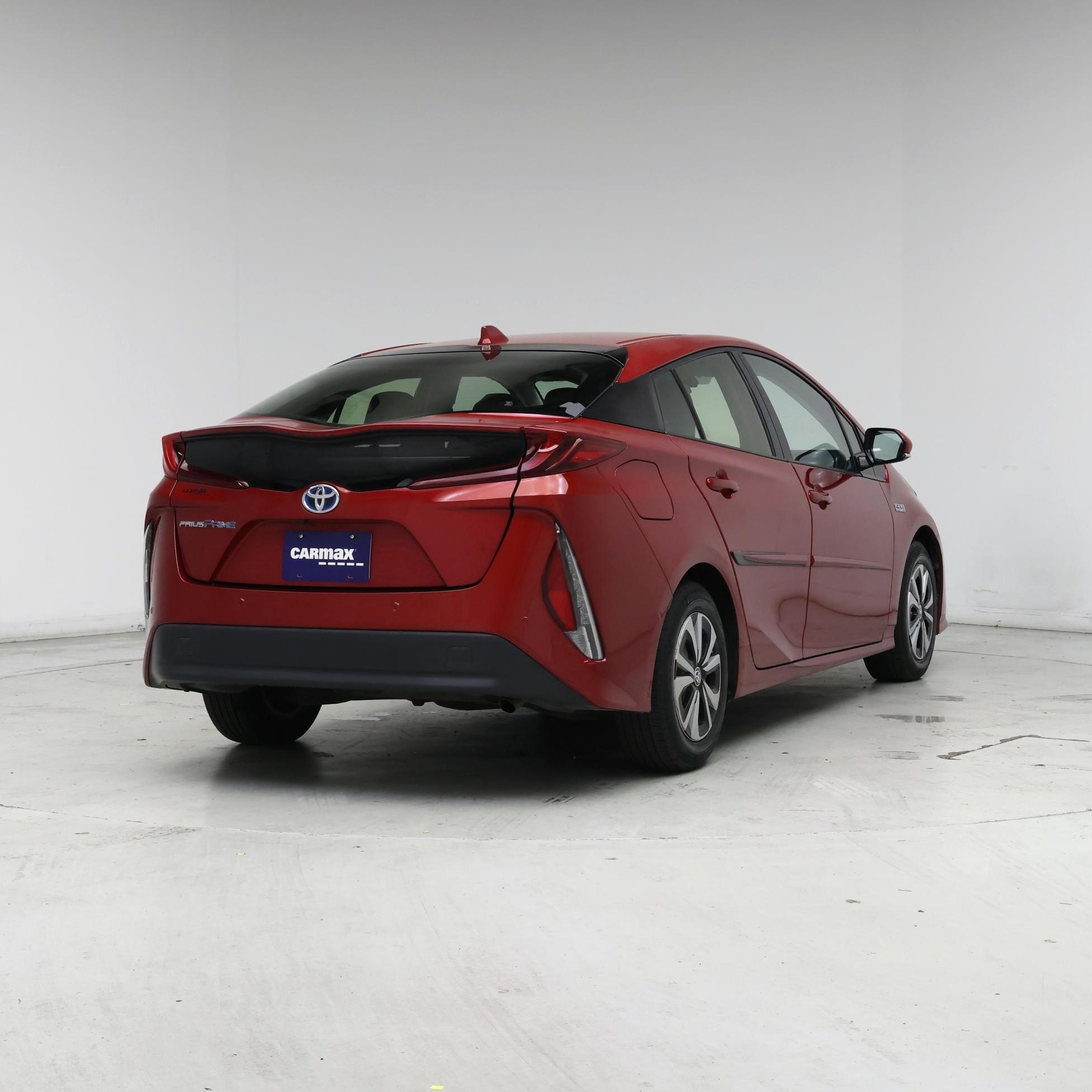 Thumbnail: 2017 Toyota Prius Prime - 8
