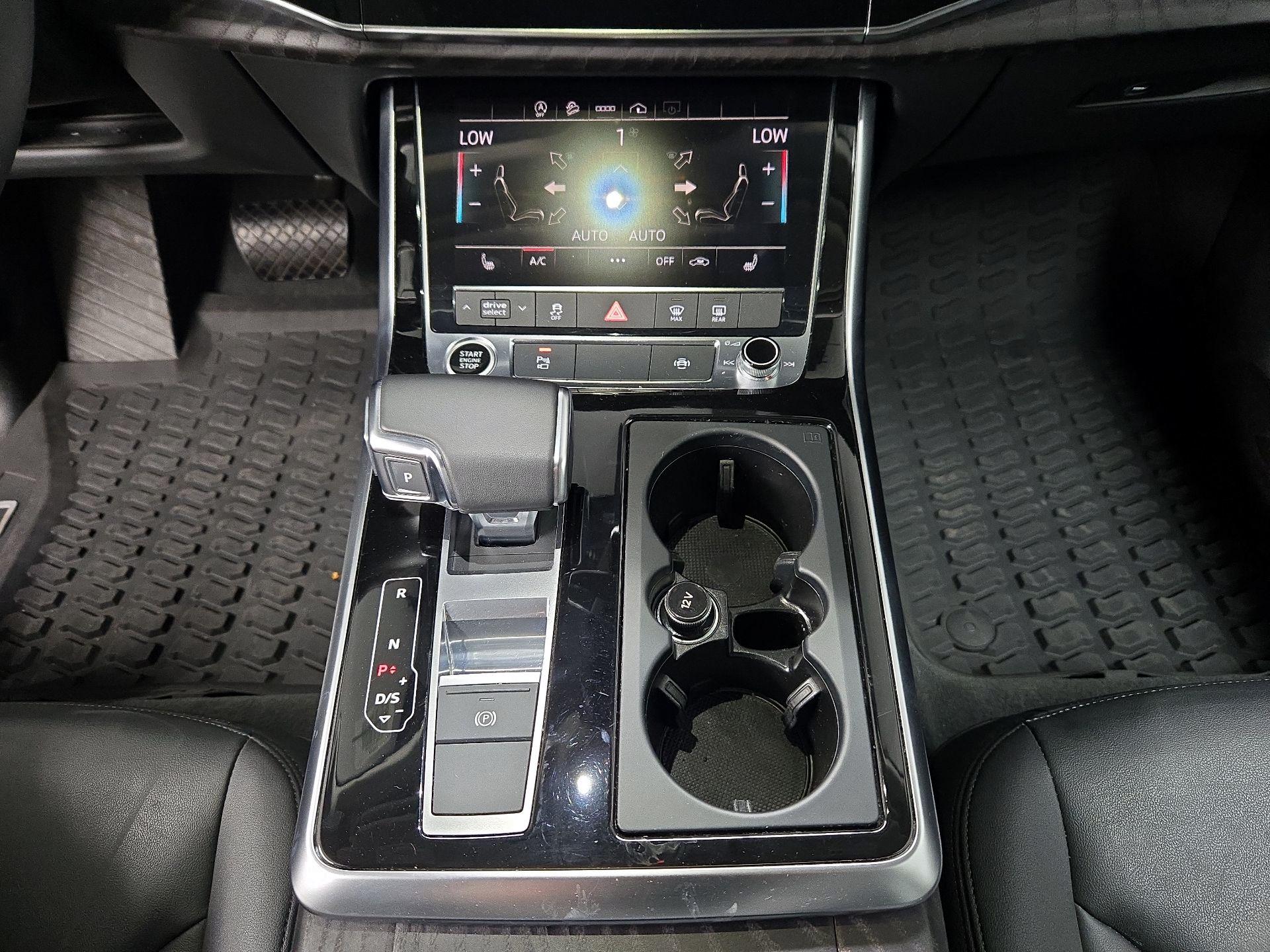 Thumbnail: 2022 Audi Q7 - 18