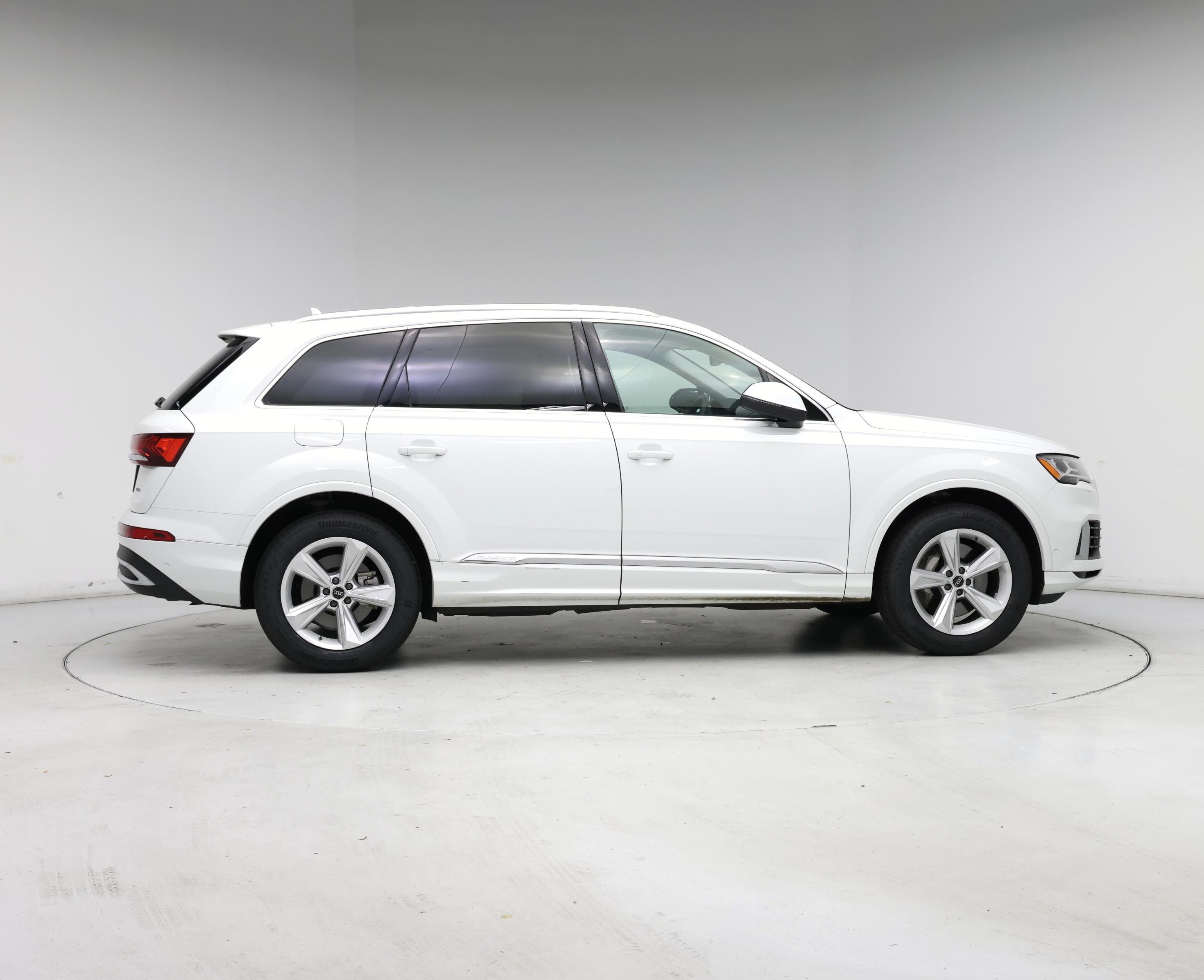 Thumbnail: 2022 Audi Q7 - 7