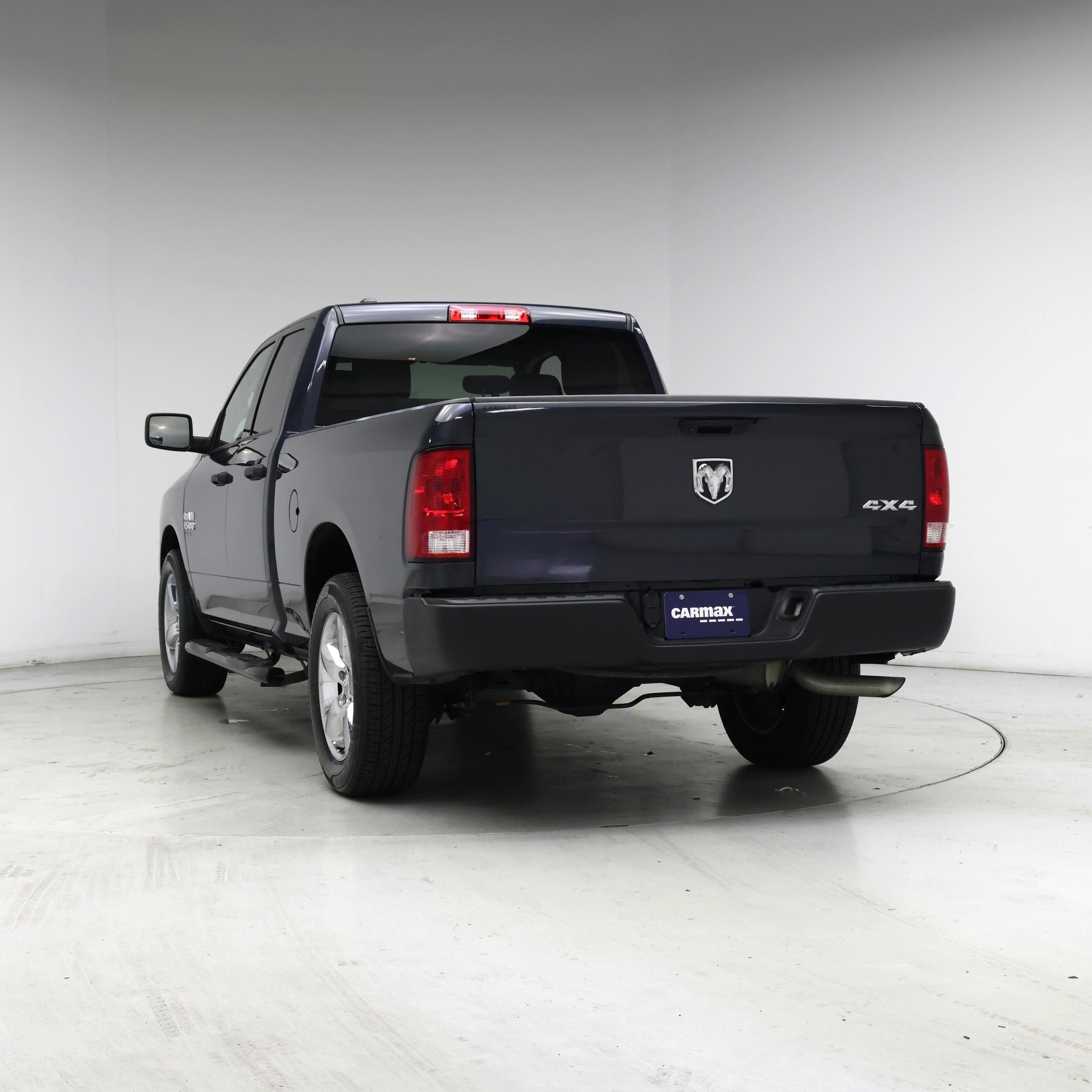 Thumbnail: 2019 RAM 1500 Classic - 6