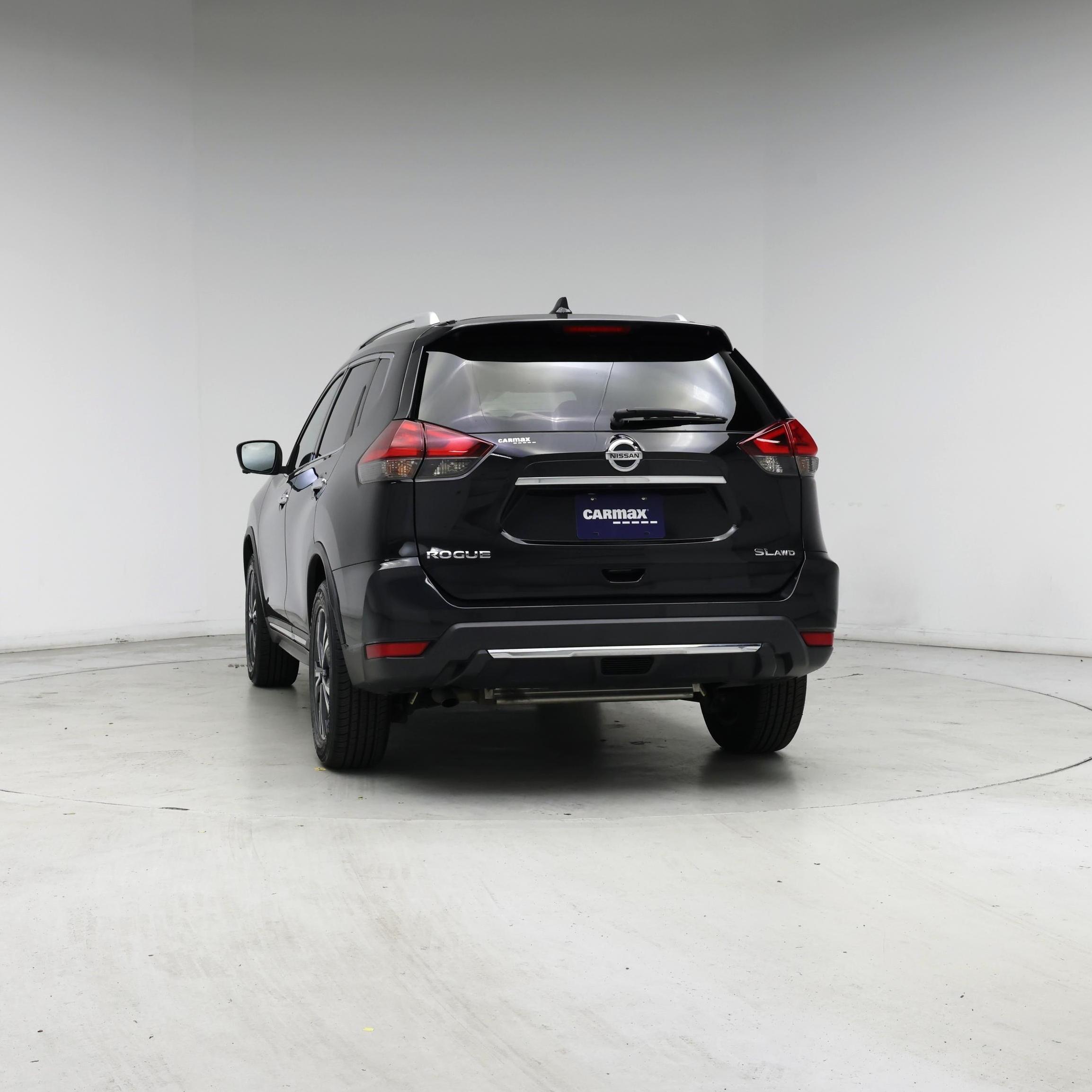 Thumbnail: 2017 Nissan Rogue - 6