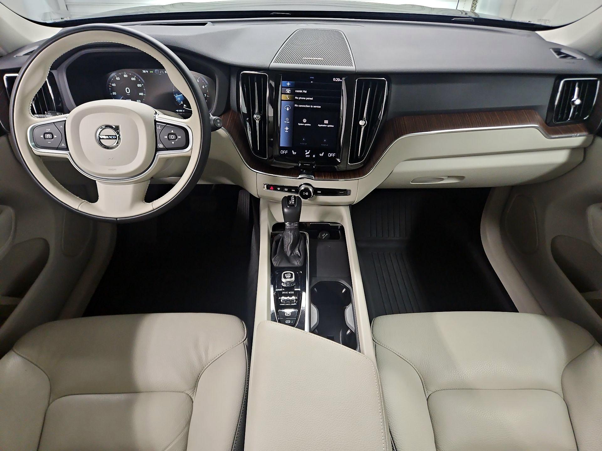 Thumbnail: 2021 Volvo XC60 - 9