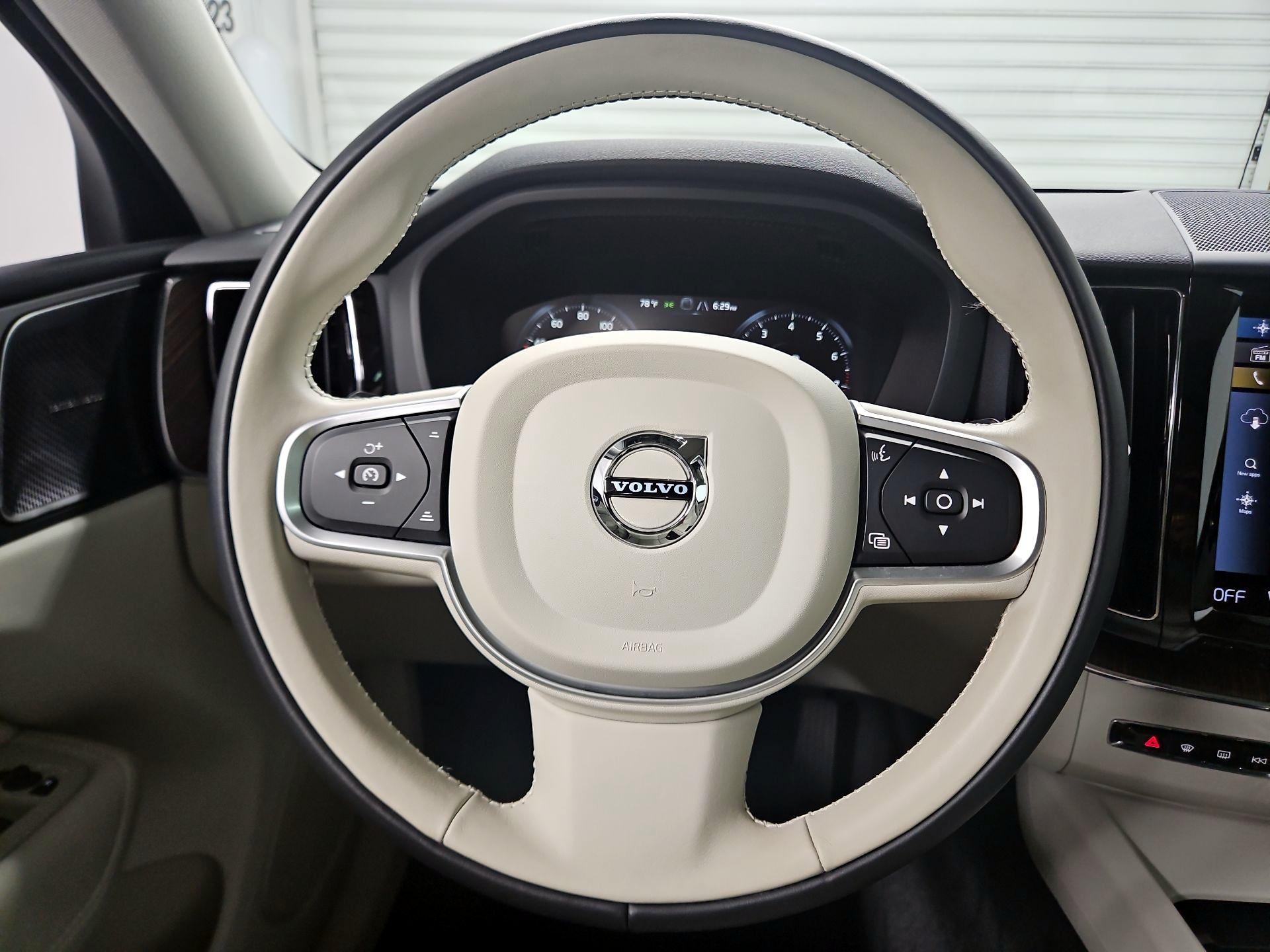 Thumbnail: 2021 Volvo XC60 - 10
