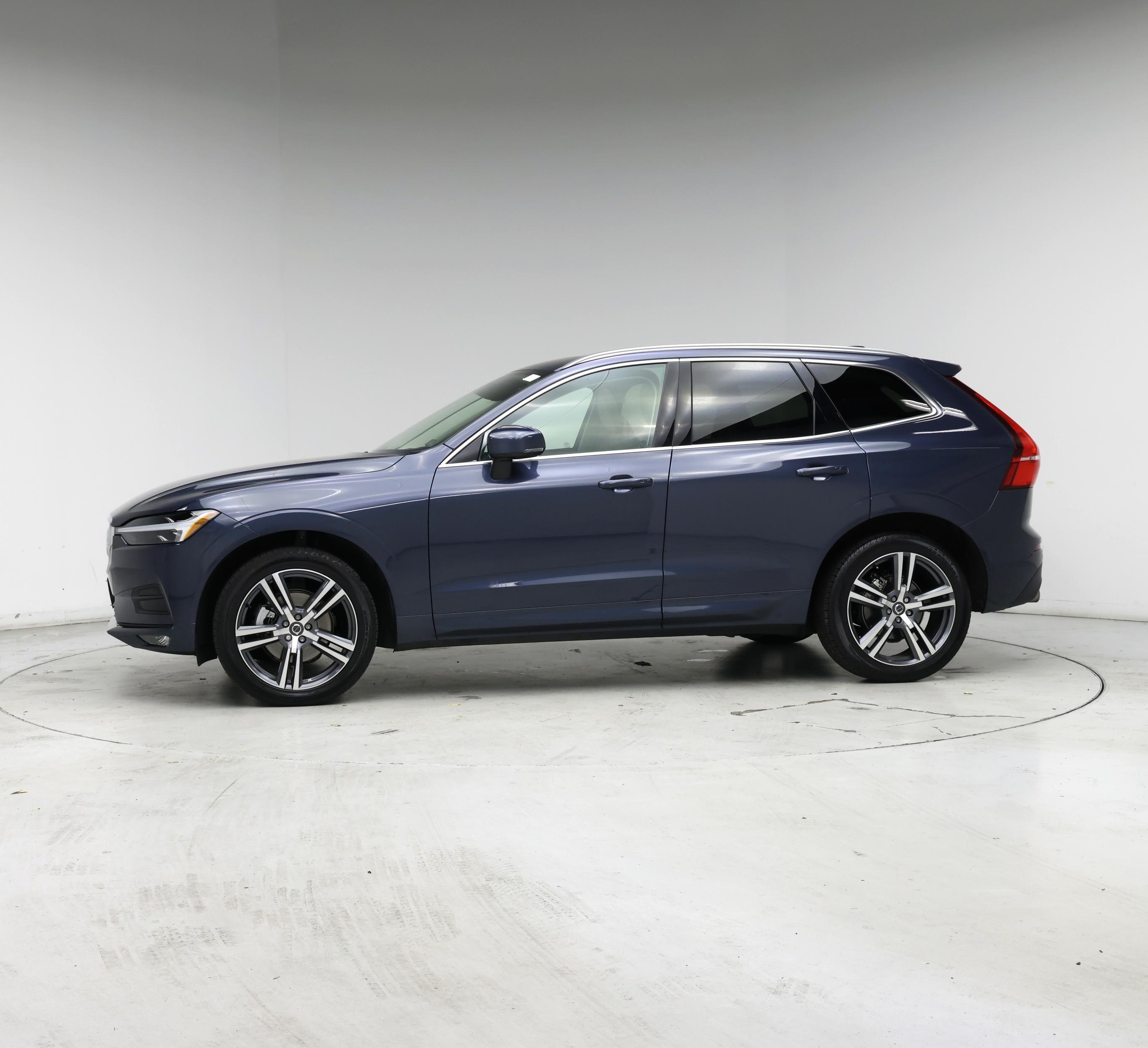 Thumbnail: 2021 Volvo XC60 - 3