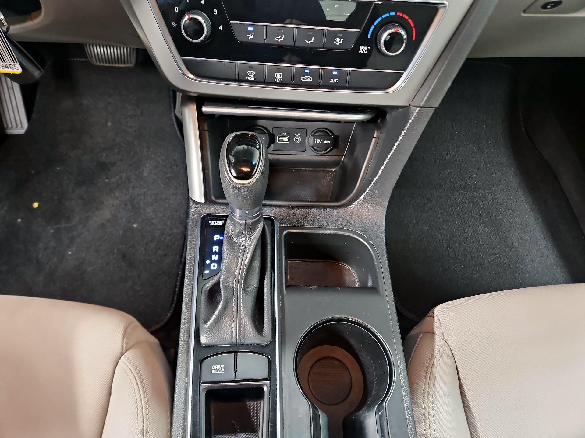 Thumbnail: 2016 Hyundai Sonata - 17