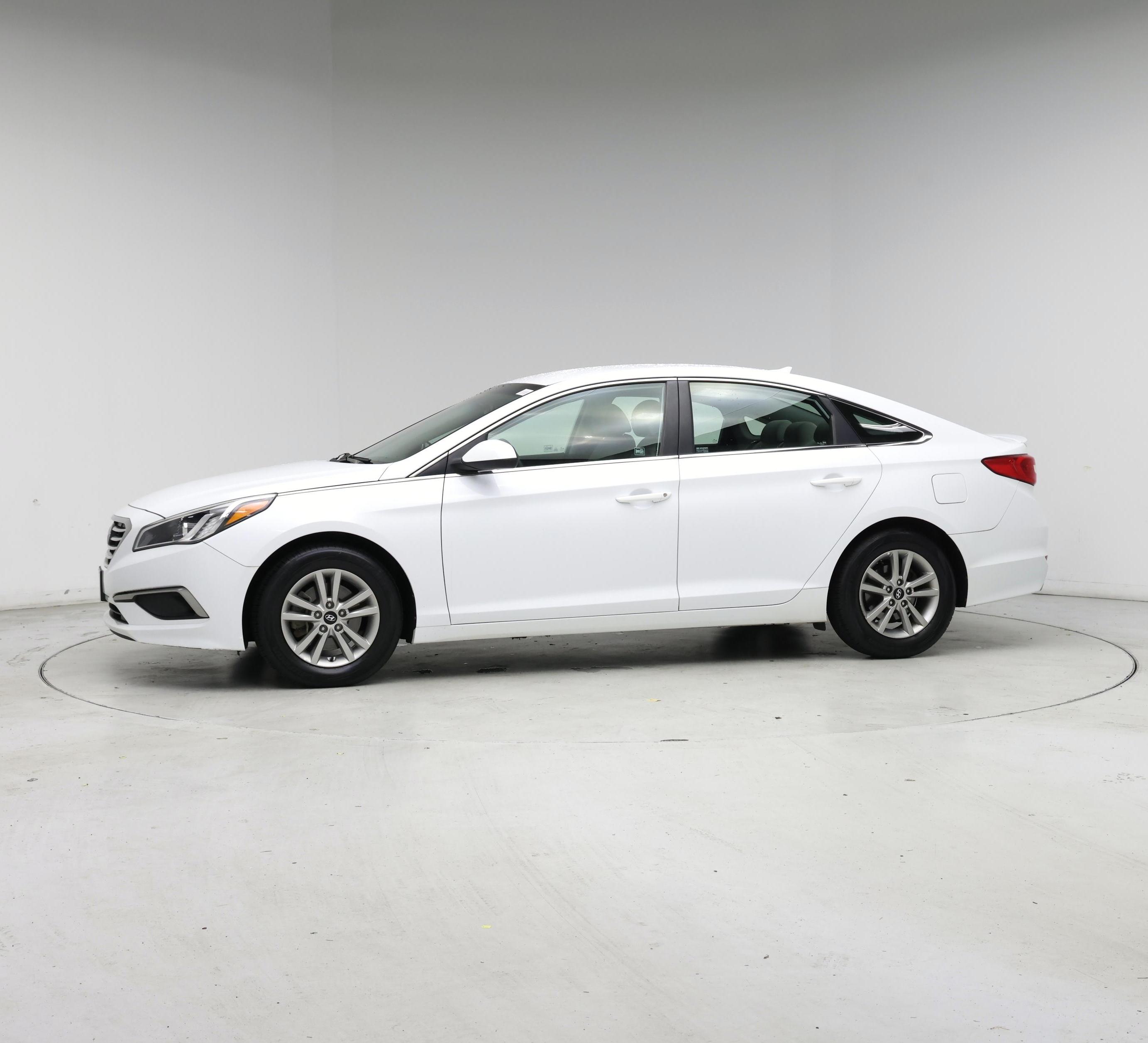Thumbnail: 2016 Hyundai Sonata - 3
