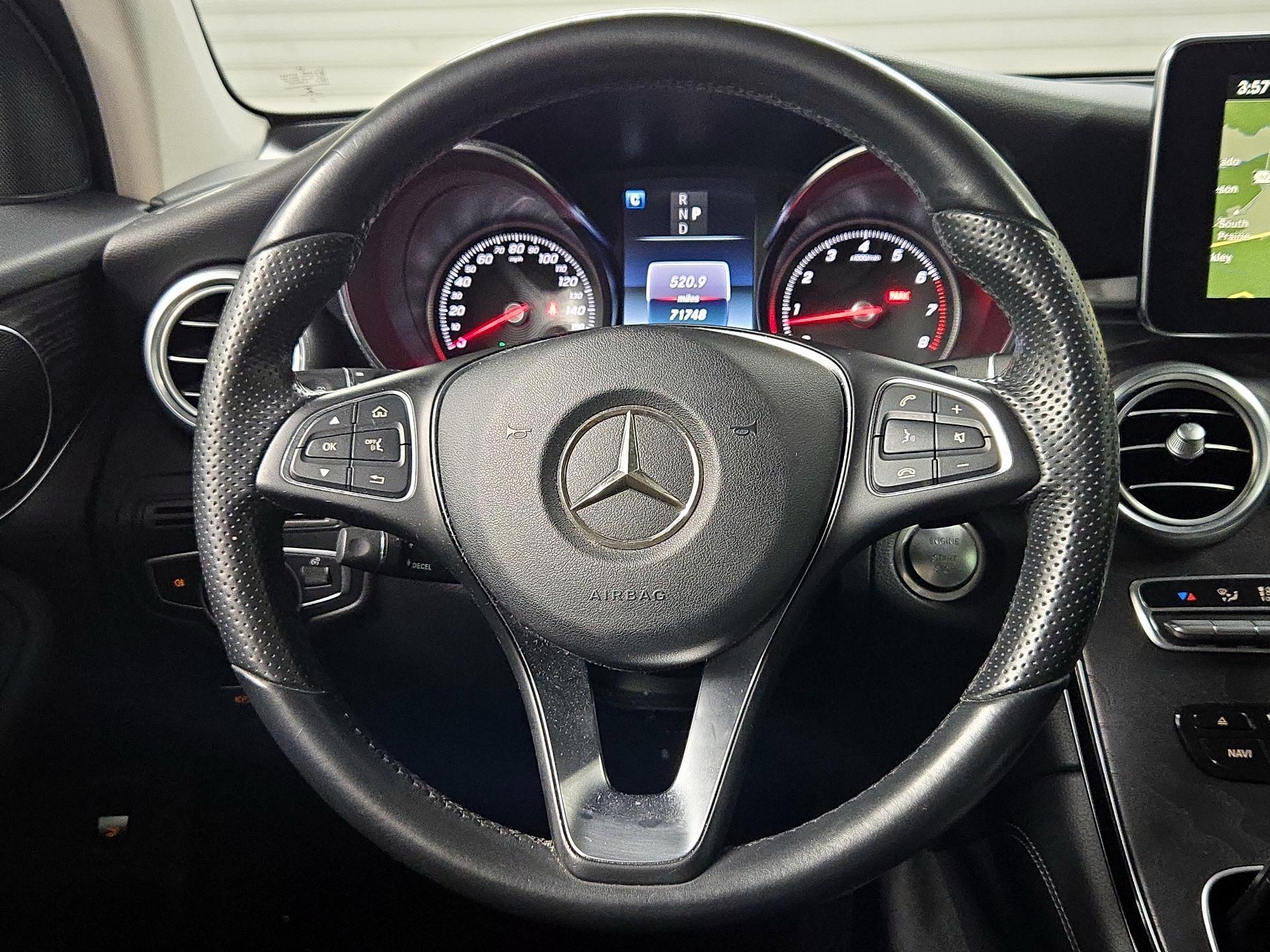 Thumbnail: 2016 Mercedes-Benz GLC - 10