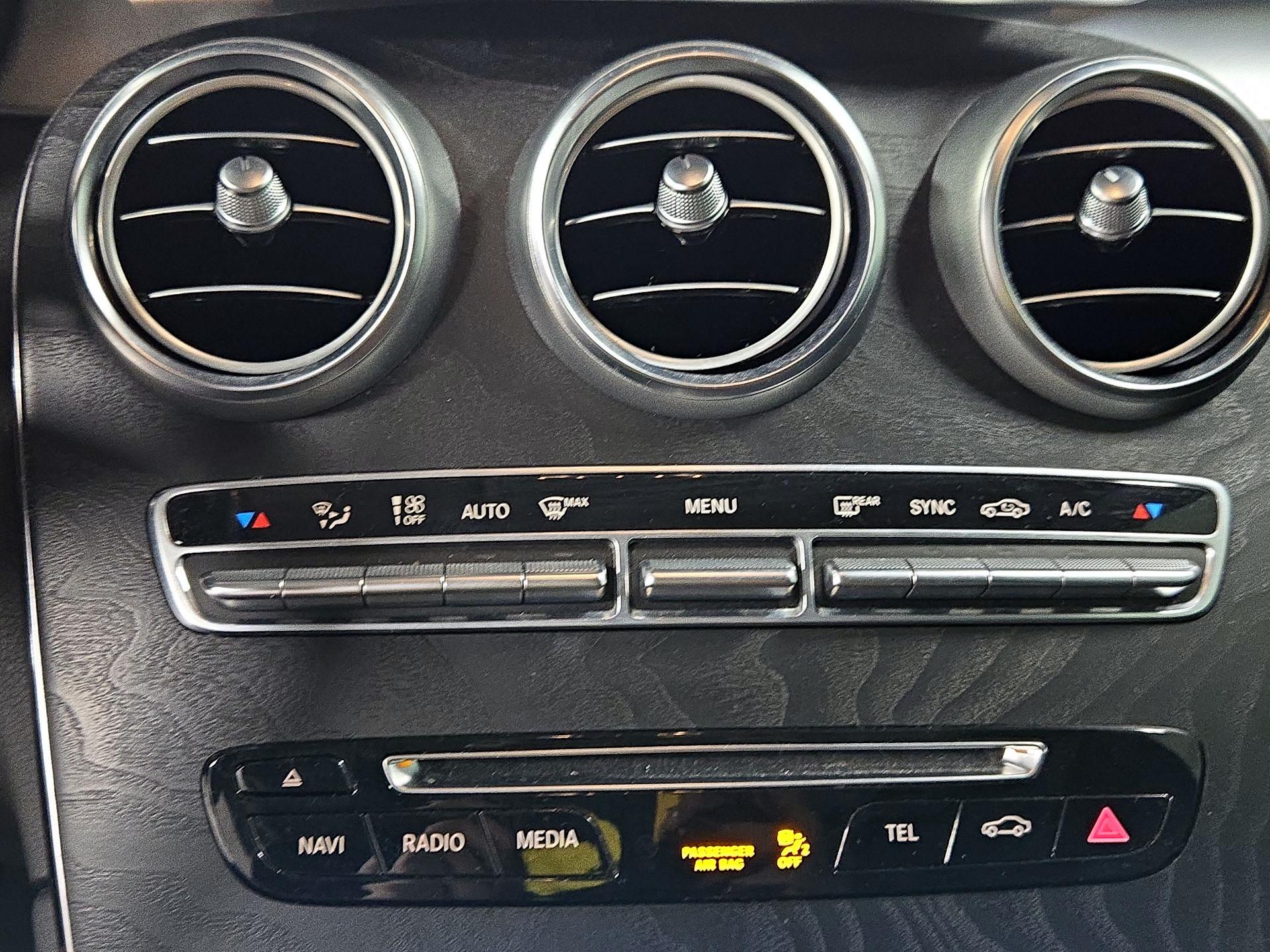 Thumbnail: 2016 Mercedes-Benz GLC - 17