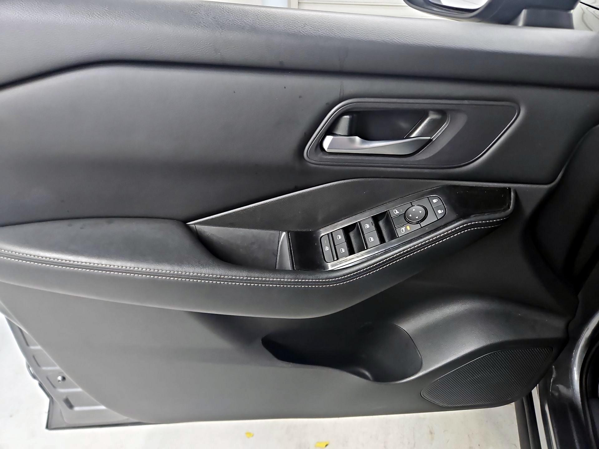 Thumbnail: 2024 Nissan Rogue - 12