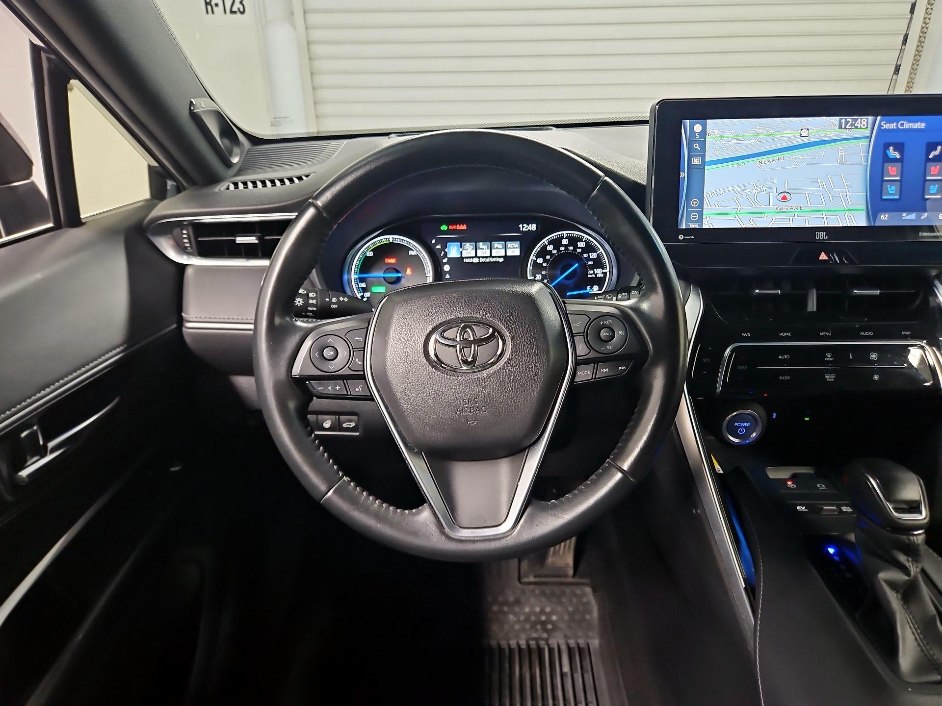 Thumbnail: 2022 Toyota Venza - 10