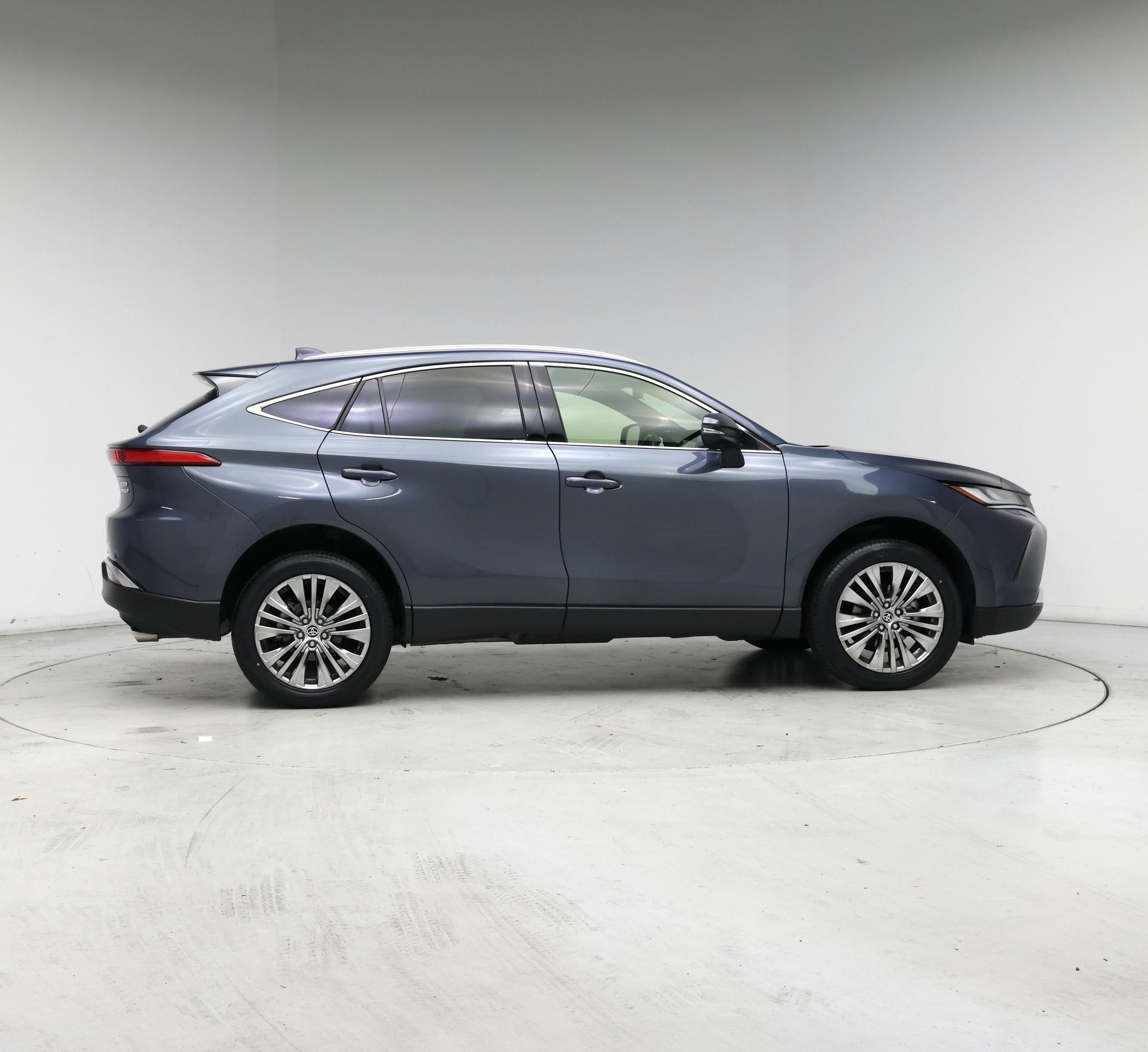 Thumbnail: 2022 Toyota Venza - 7