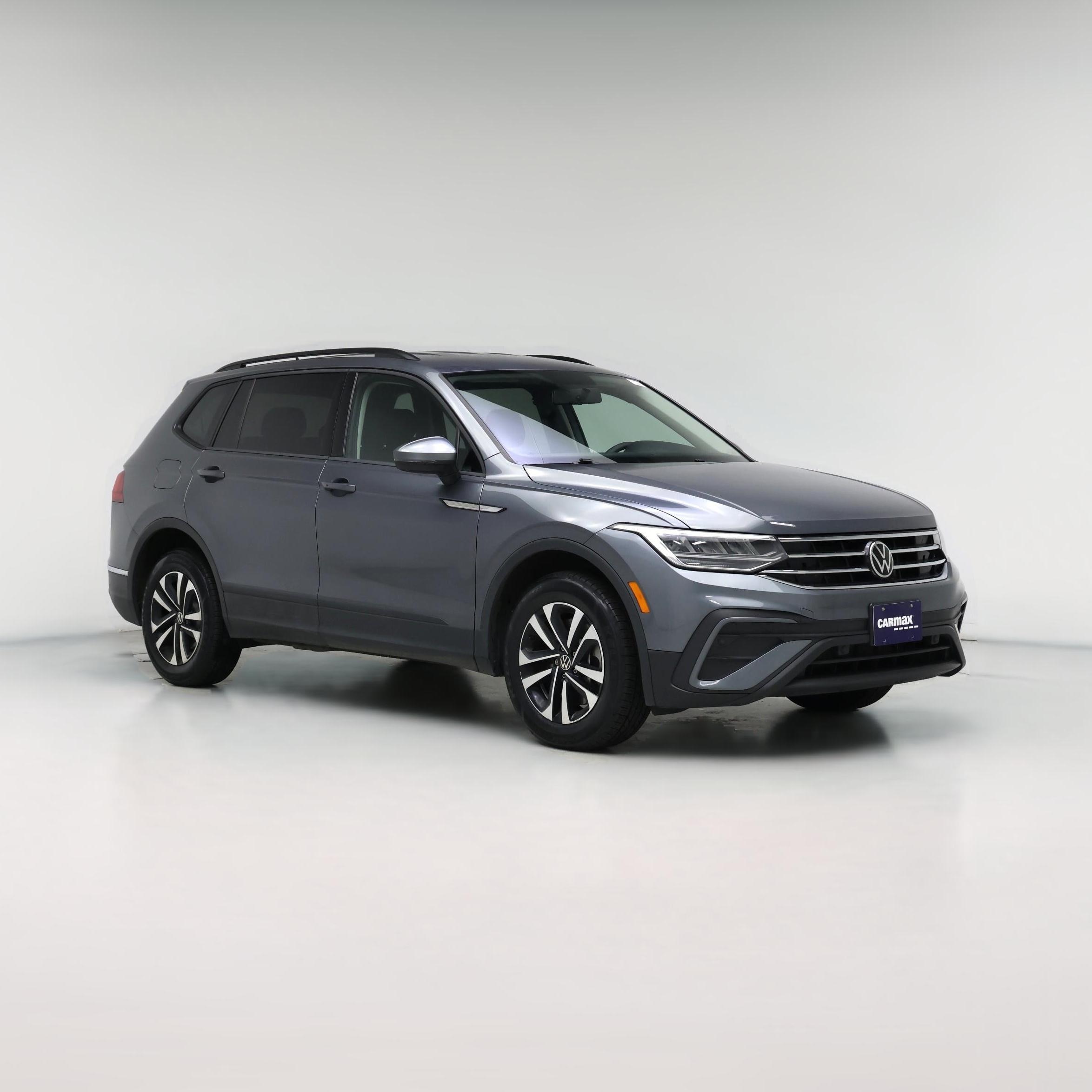 Thumbnail: 2022 Volkswagen Tiguan - 1