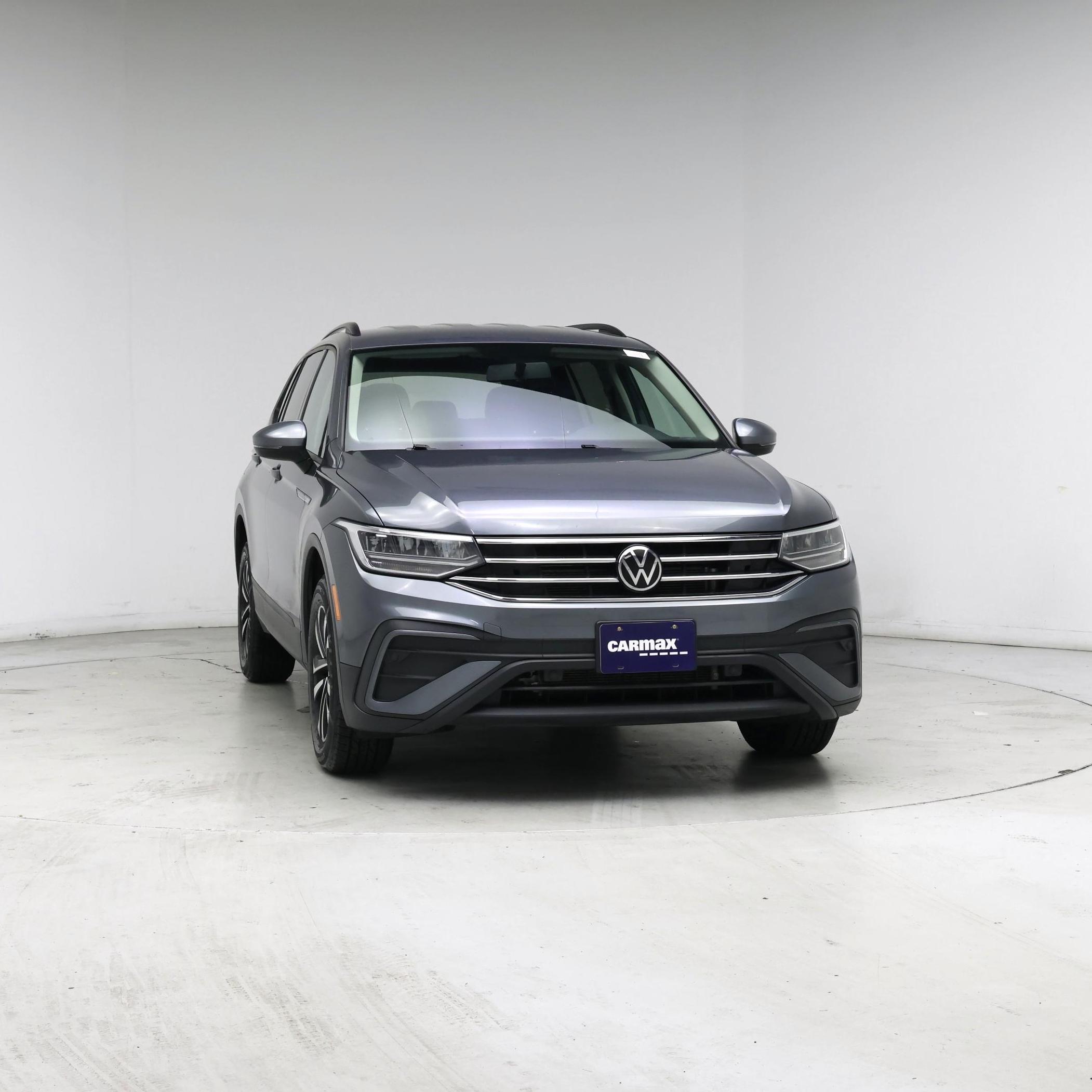 Thumbnail: 2022 Volkswagen Tiguan - 5