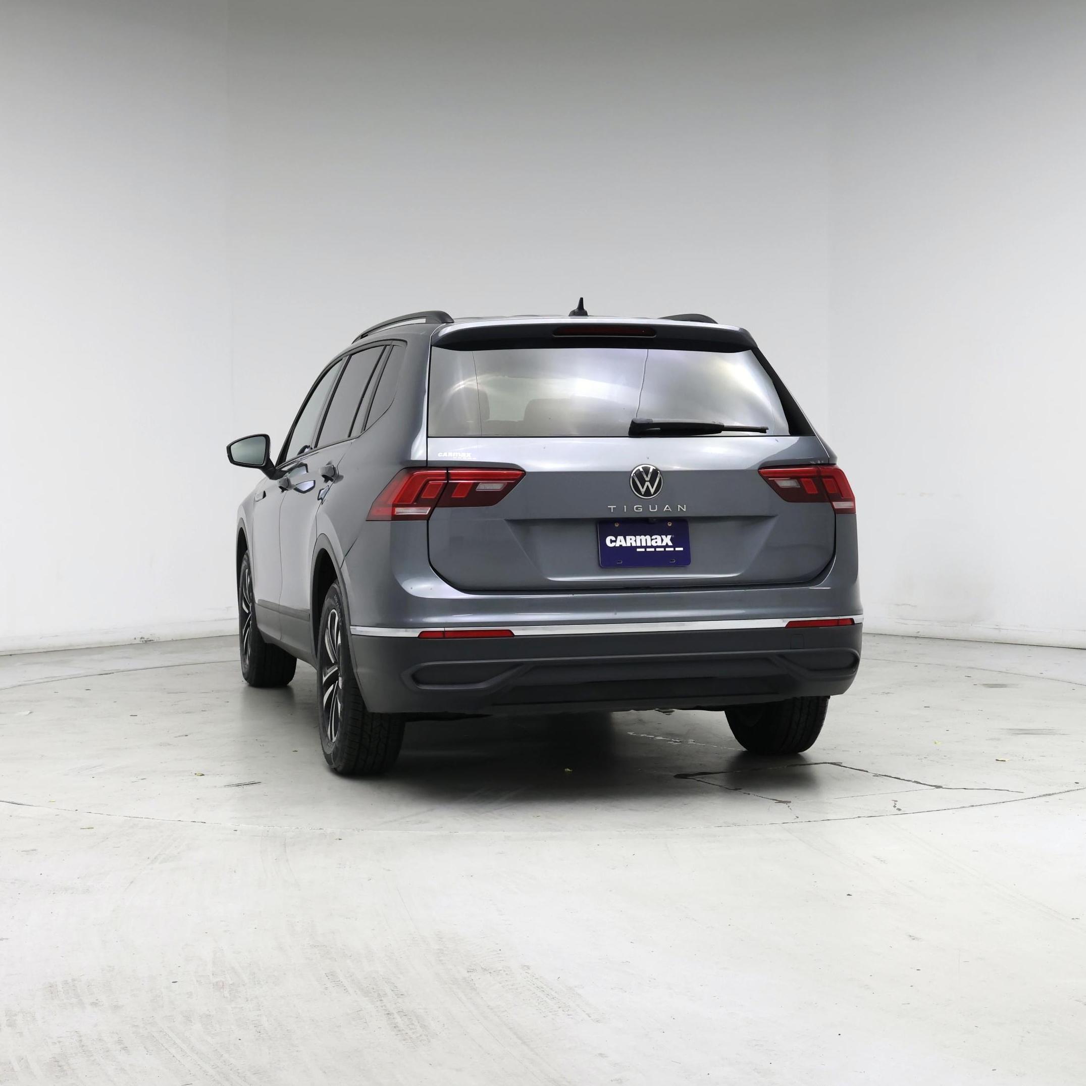 Thumbnail: 2022 Volkswagen Tiguan - 6
