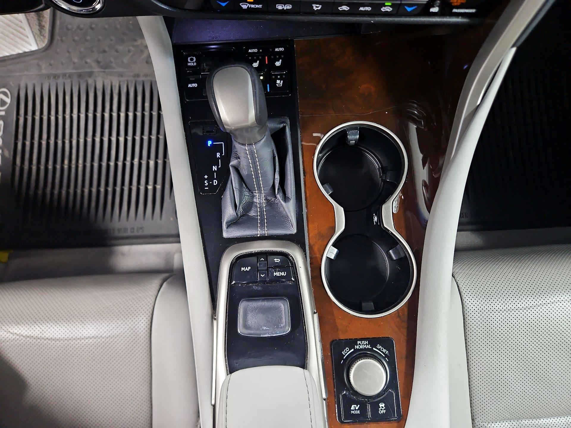 Thumbnail: 2017 Lexus RX - 18