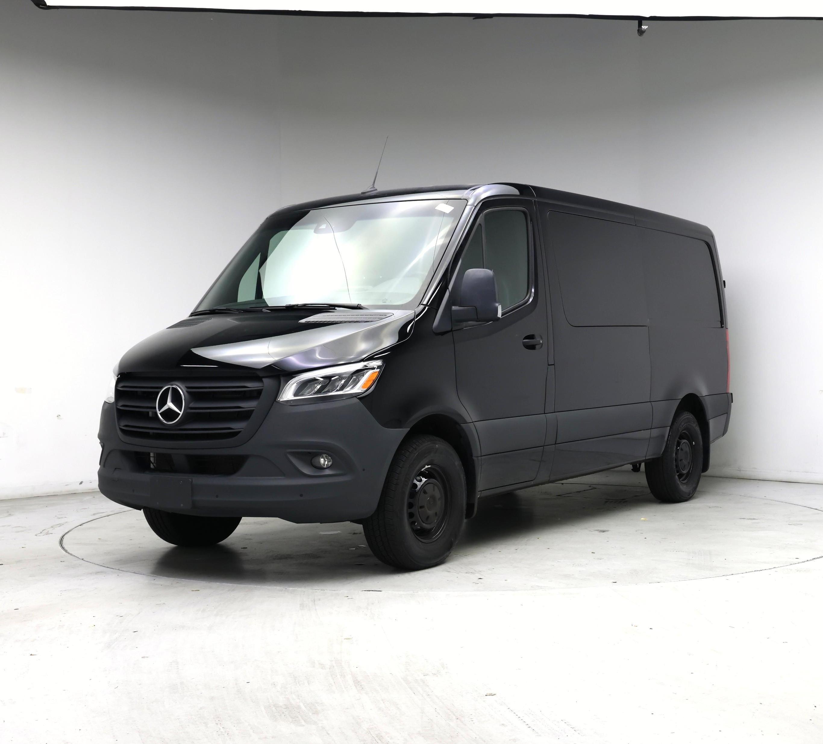 Thumbnail: 2024 Mercedes-Benz Sprinter - 4