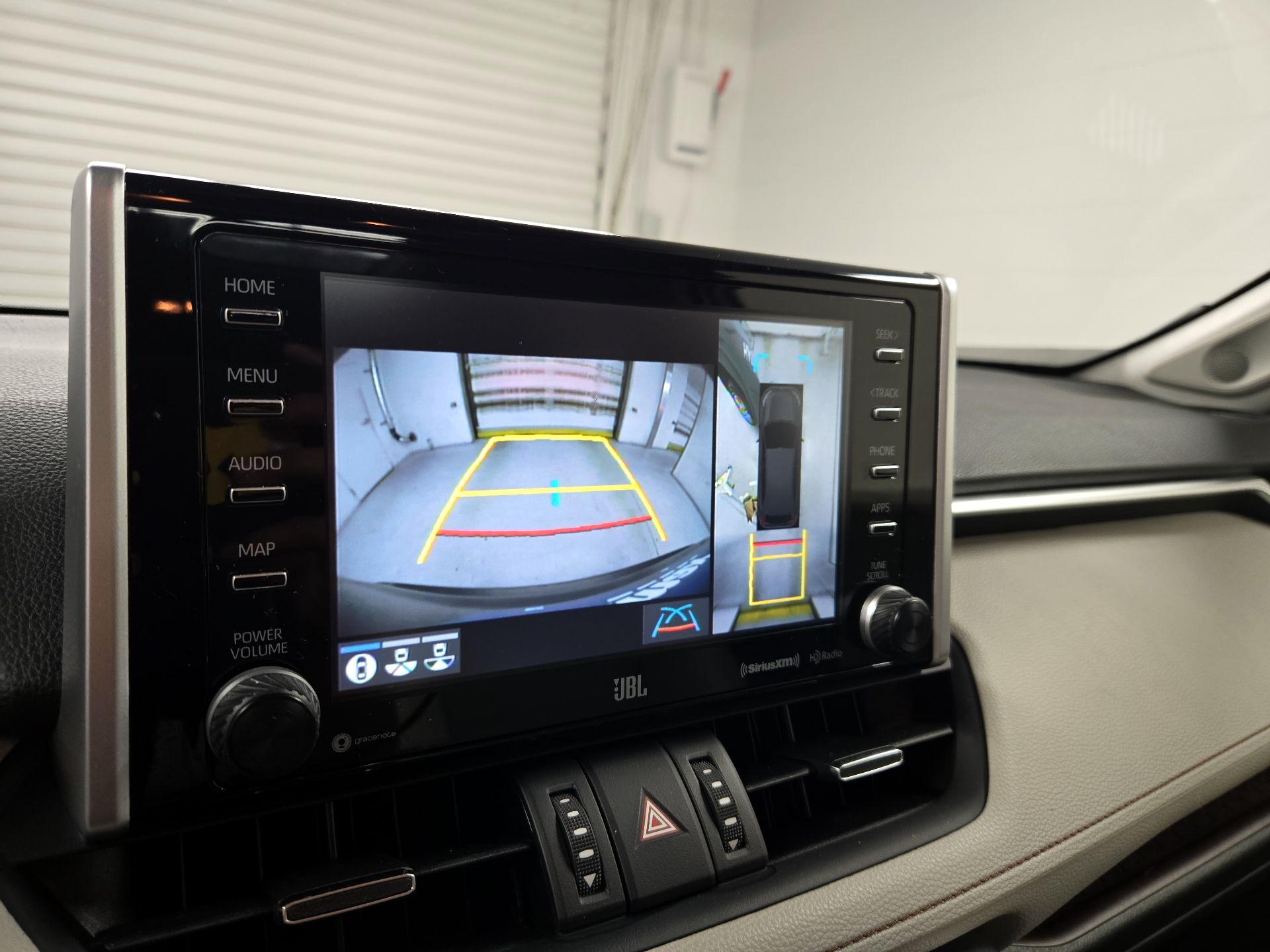 Thumbnail: 2019 Toyota RAV4 - 15